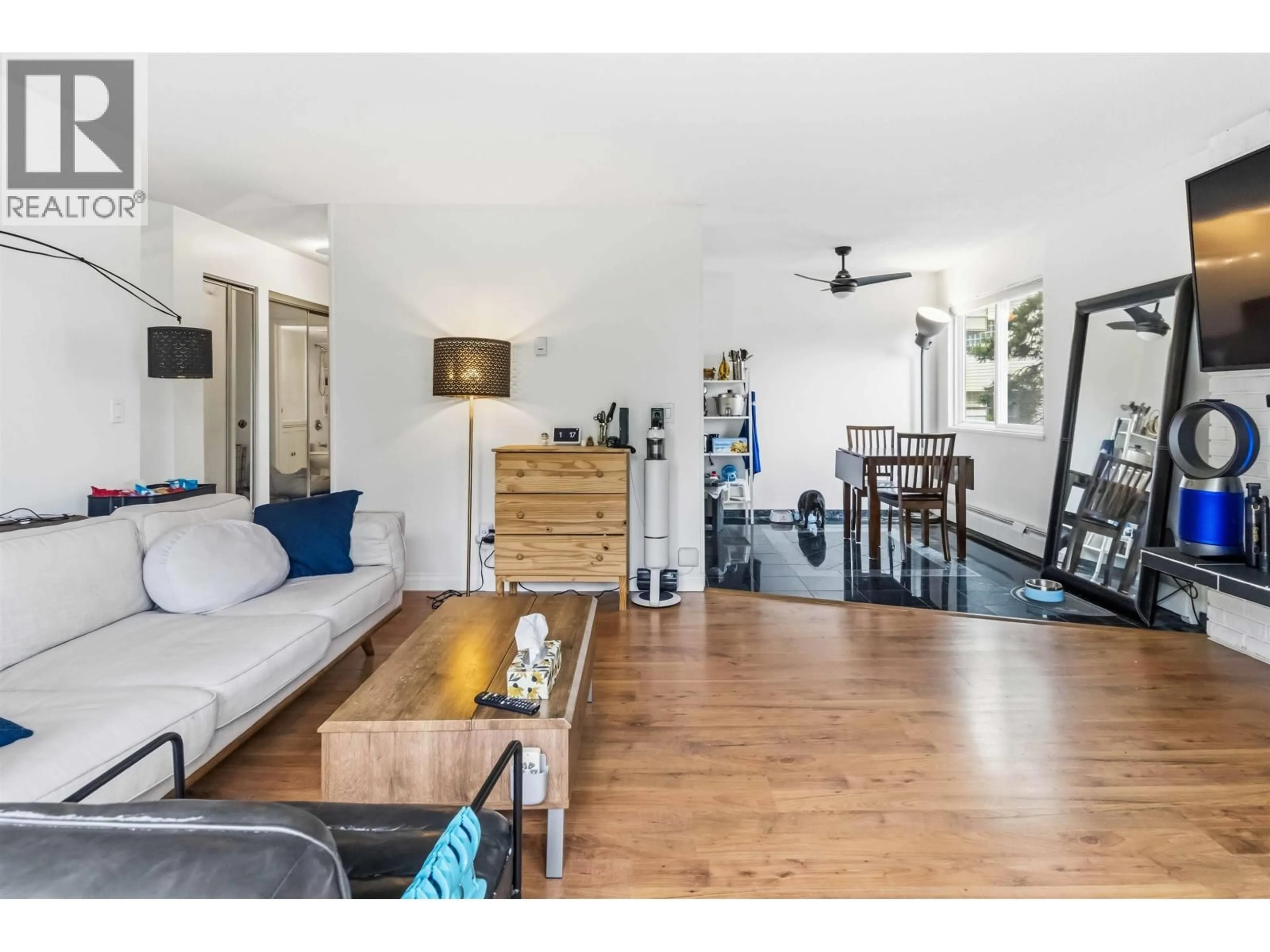 Living room with furniture, wood/laminate floor for 206 - 1334 73RD AVENUE, Vancouver British Columbia V6P3E7
