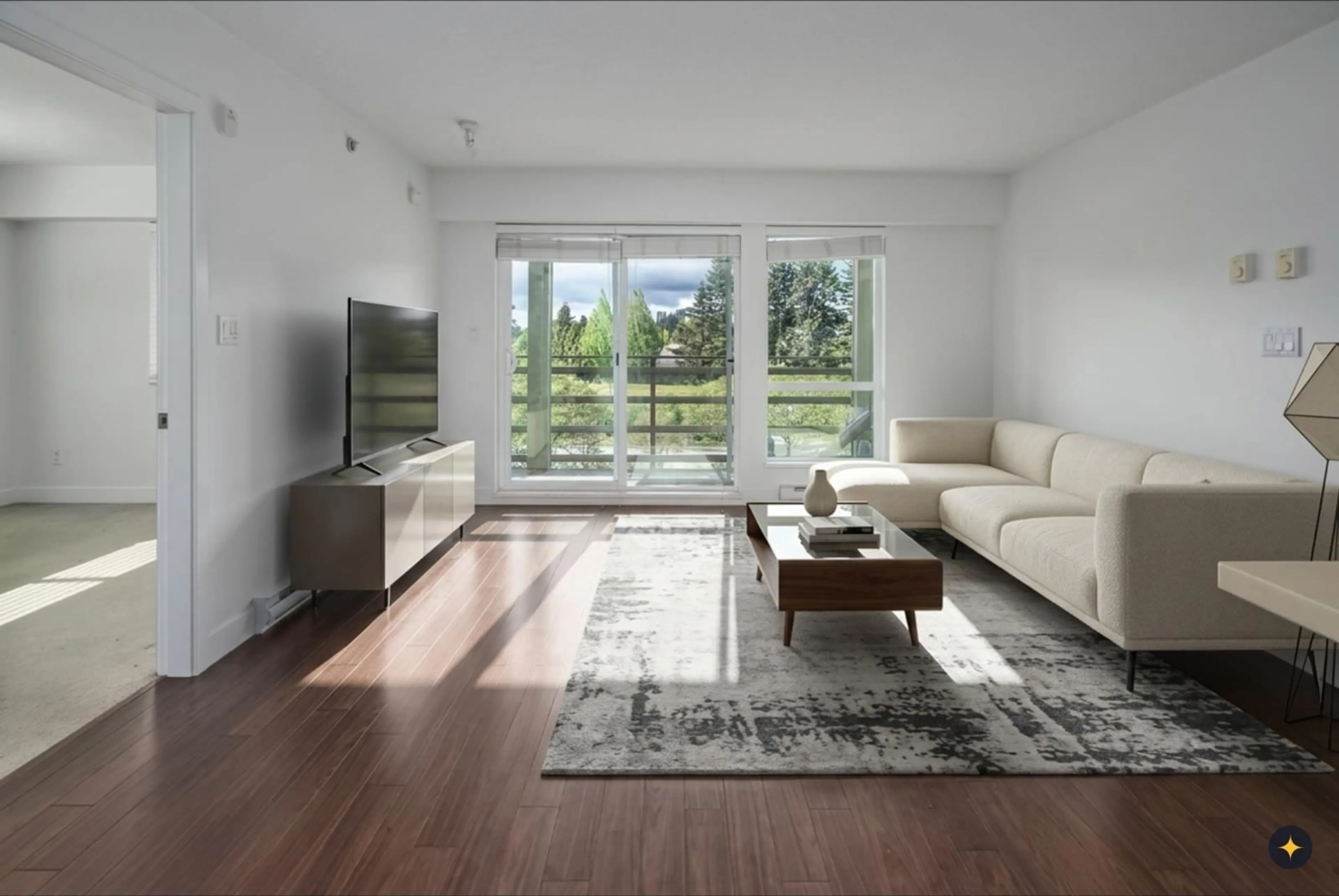 Living room with furniture, unknown for 406 - 15735 CROYDON DRIVE, Surrey British Columbia V3Z2L5