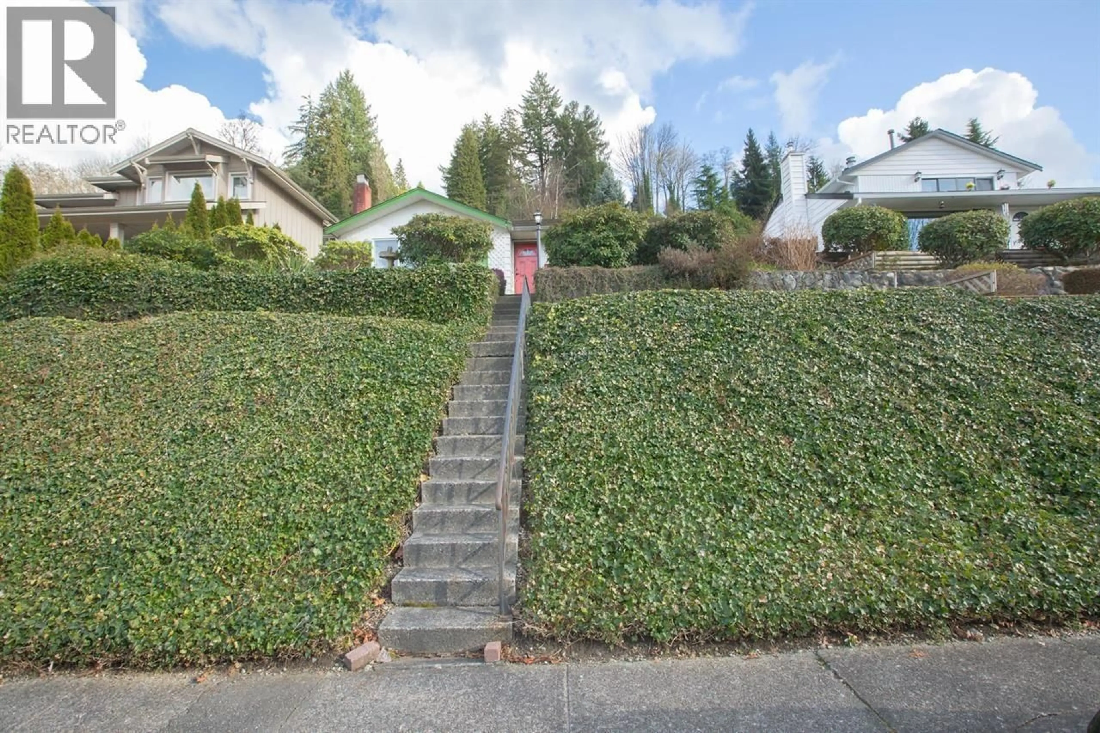 Unknown for 7352 BARNET ROAD, Burnaby British Columbia V5A1E4