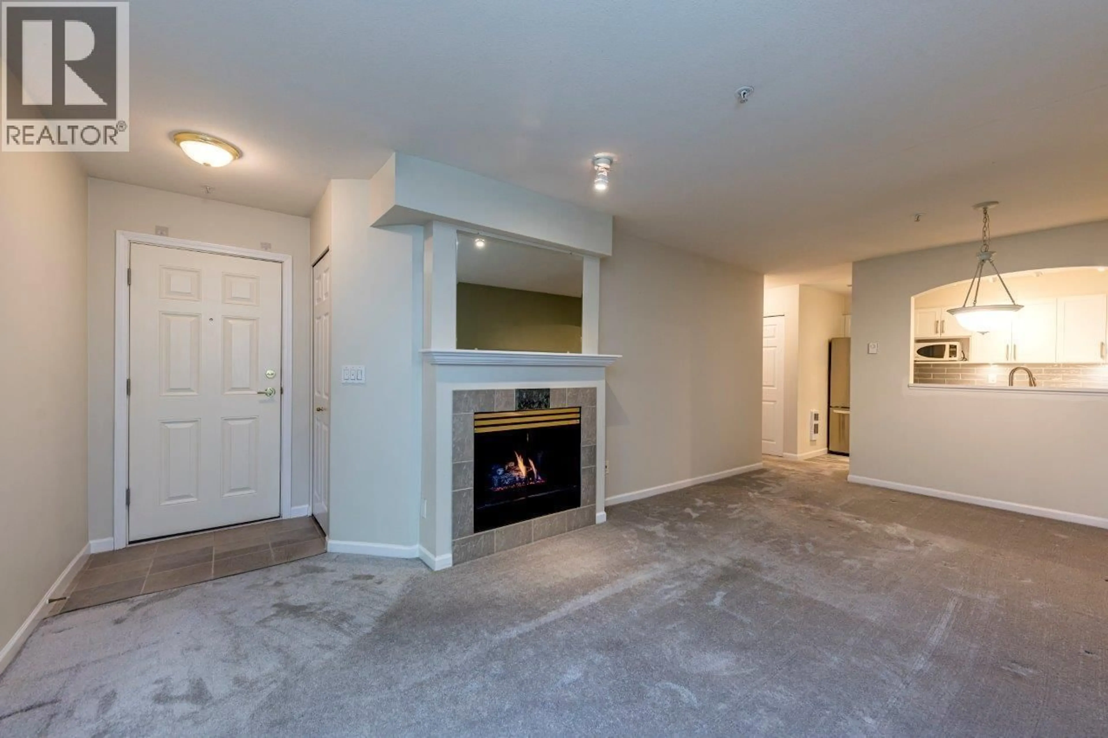 Unknown for 79 - 6588 SOUTHOAKS CRESCENT, Burnaby British Columbia V5E4K1