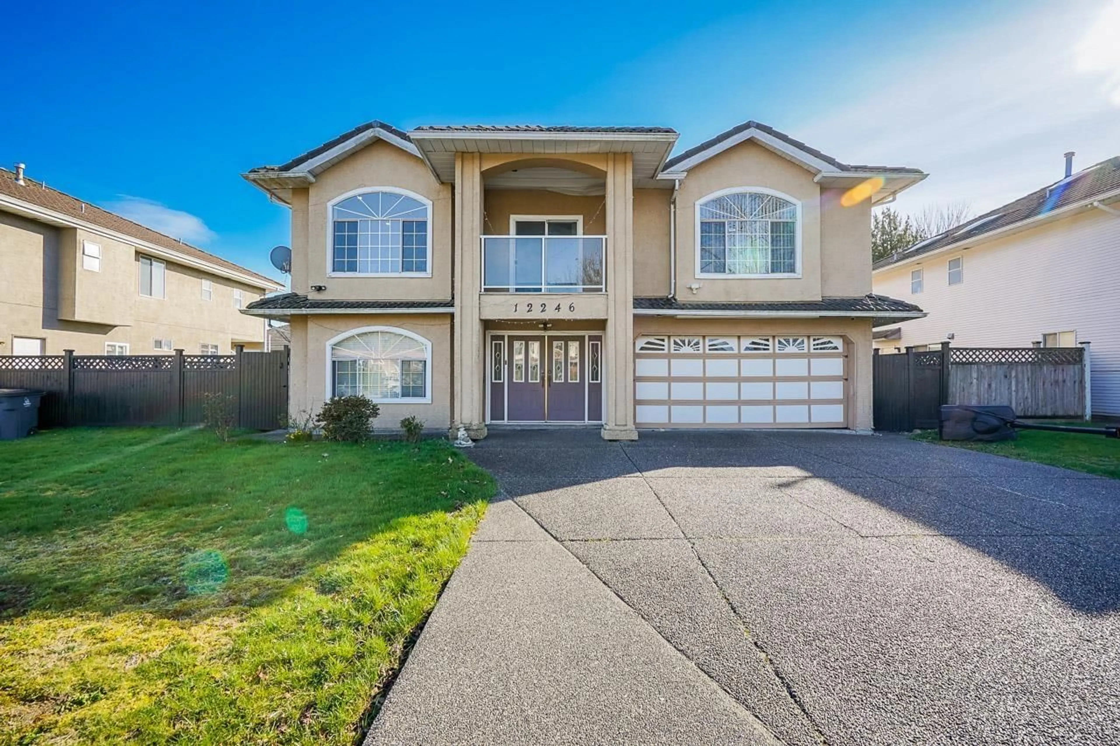 Unknown for 12246 64A AVENUE, Surrey British Columbia V3W3R8