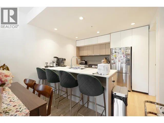 208 - 9888 UNIVERSITY CRESCENT, Burnaby 5