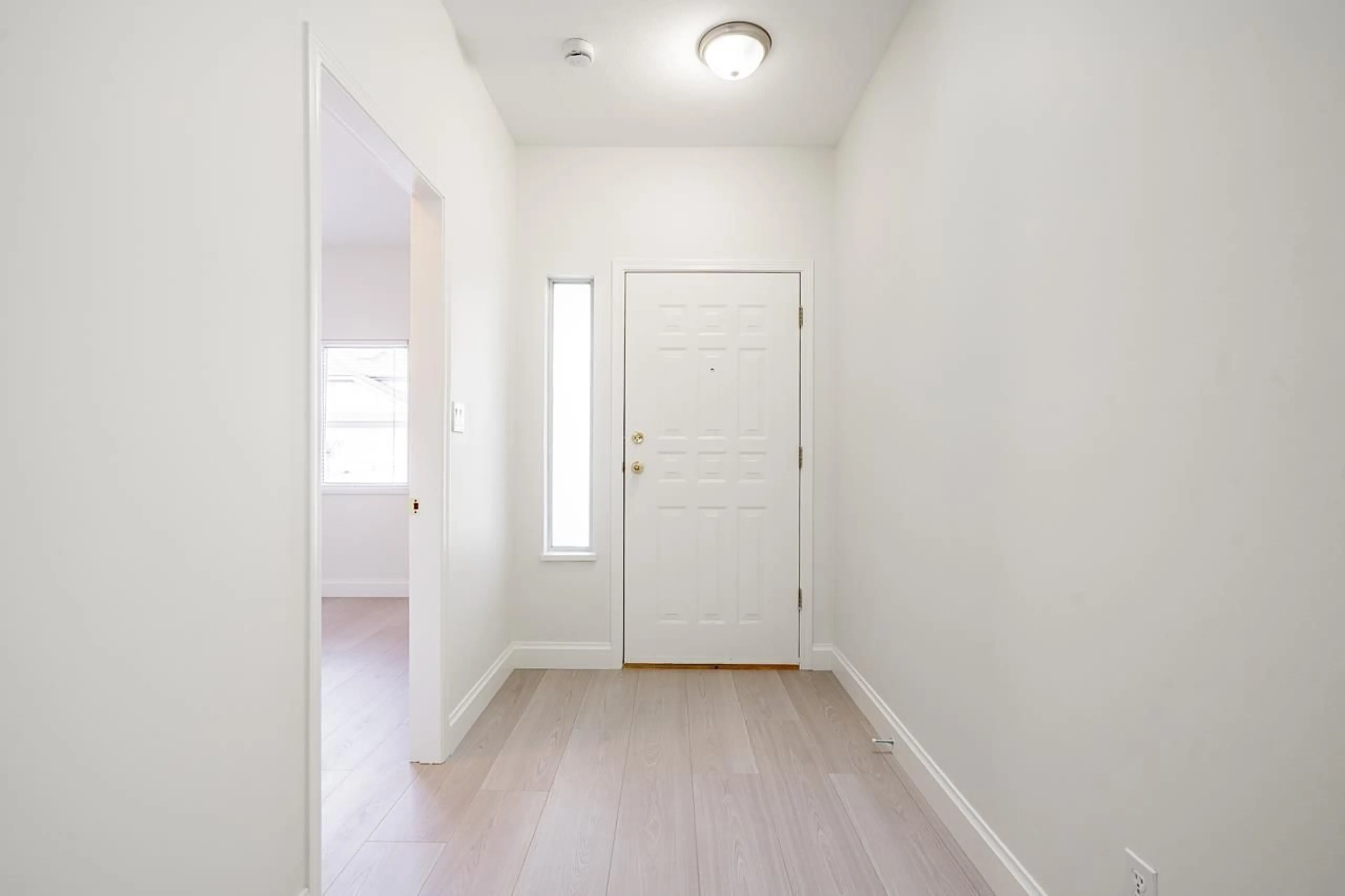 Indoor entryway for 23 - 16325 82 AVENUE, Surrey British Columbia V4N0P5