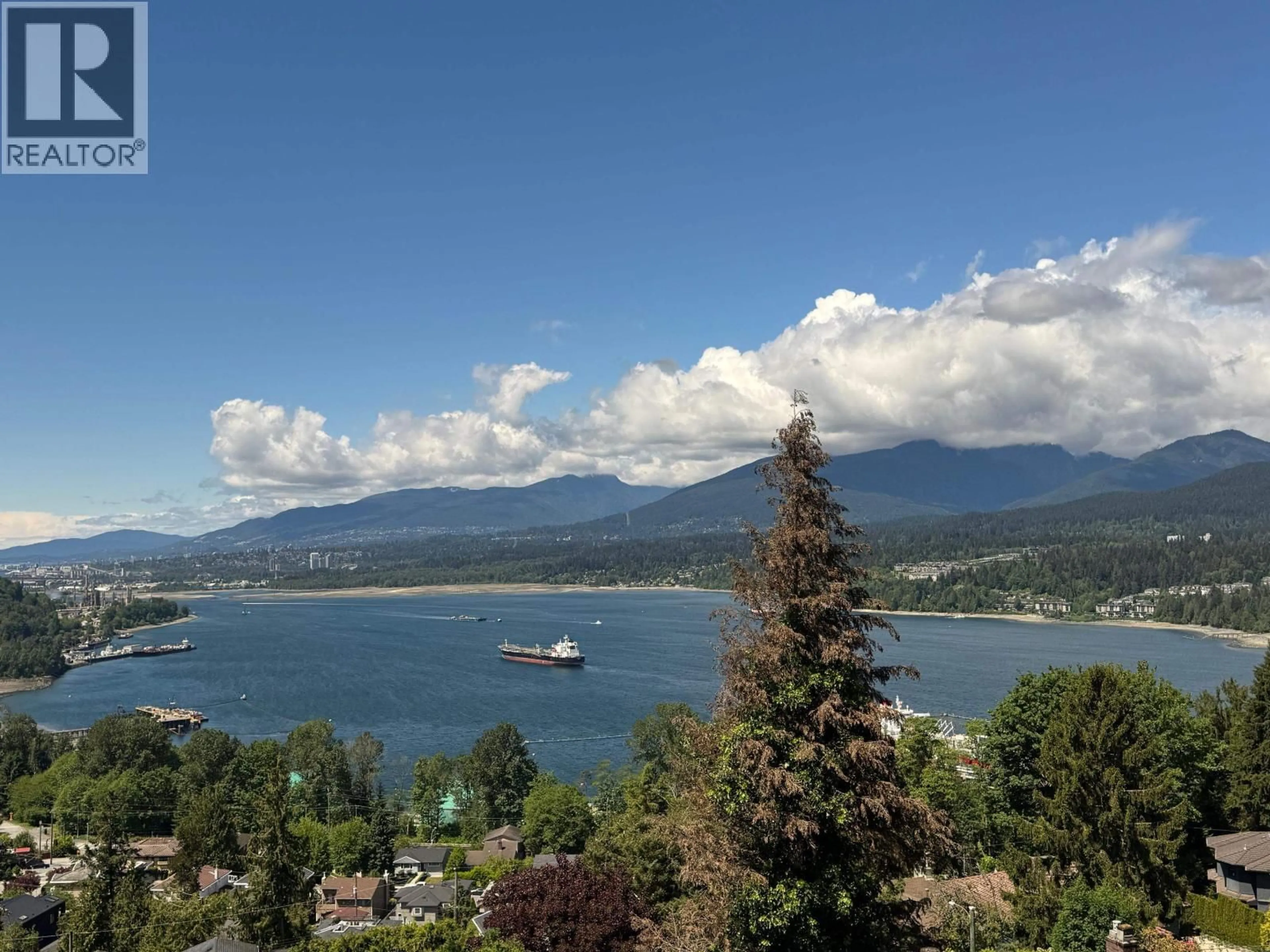 Blurry image for UNIT A - 7521 PANDORA DRIVE, Burnaby British Columbia V5A3W1
