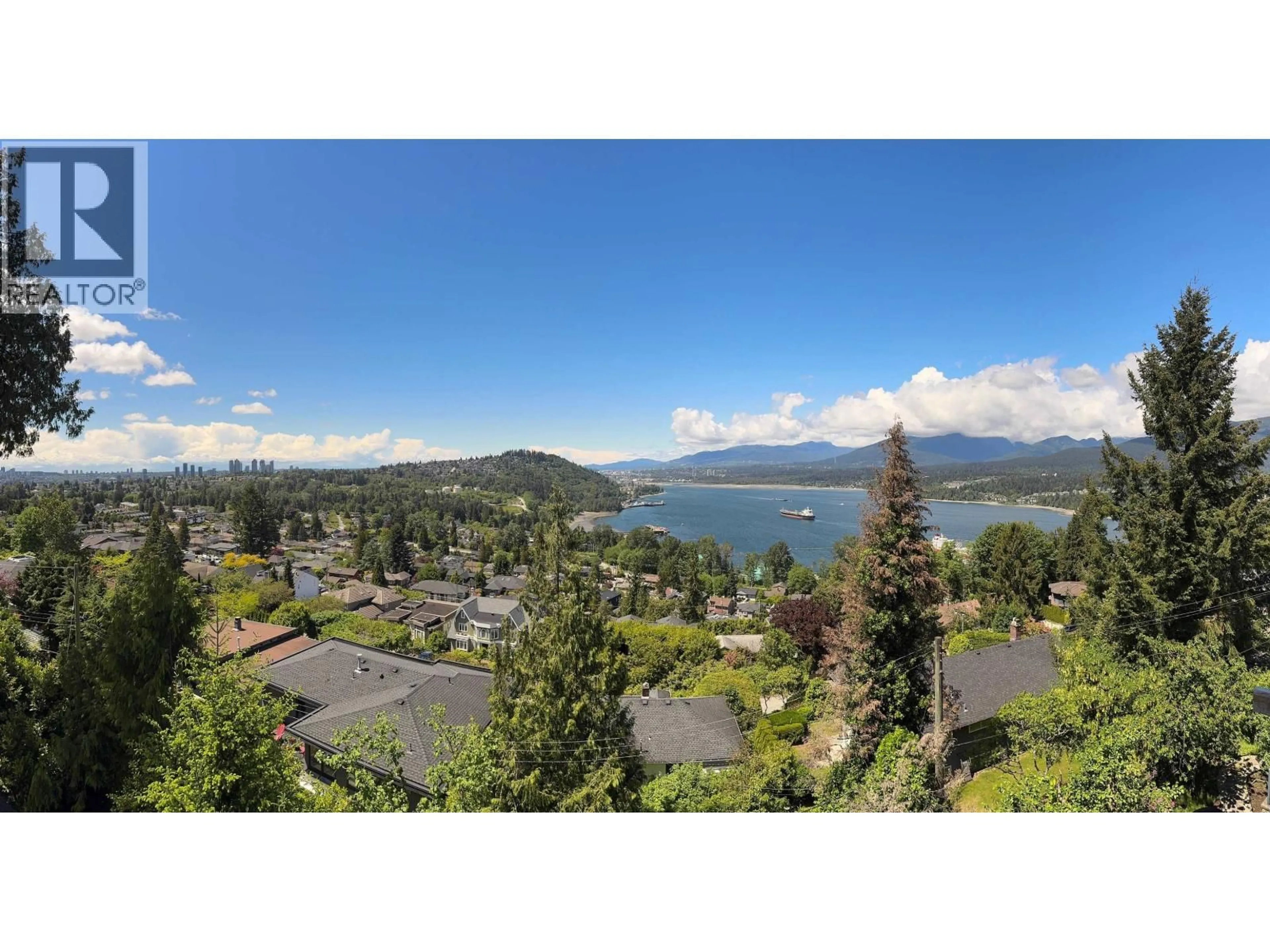 A pic from outside/outdoor area/front of a property/back of a property/a pic from drone, water/lake/river/ocean view for UNIT A - 7521 PANDORA DRIVE, Burnaby British Columbia V5A3W1