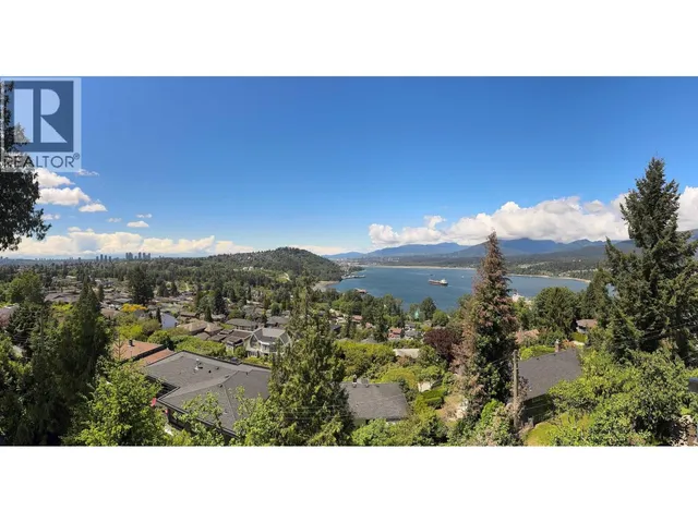 UNIT A - 7521 PANDORA DRIVE, Burnaby 2