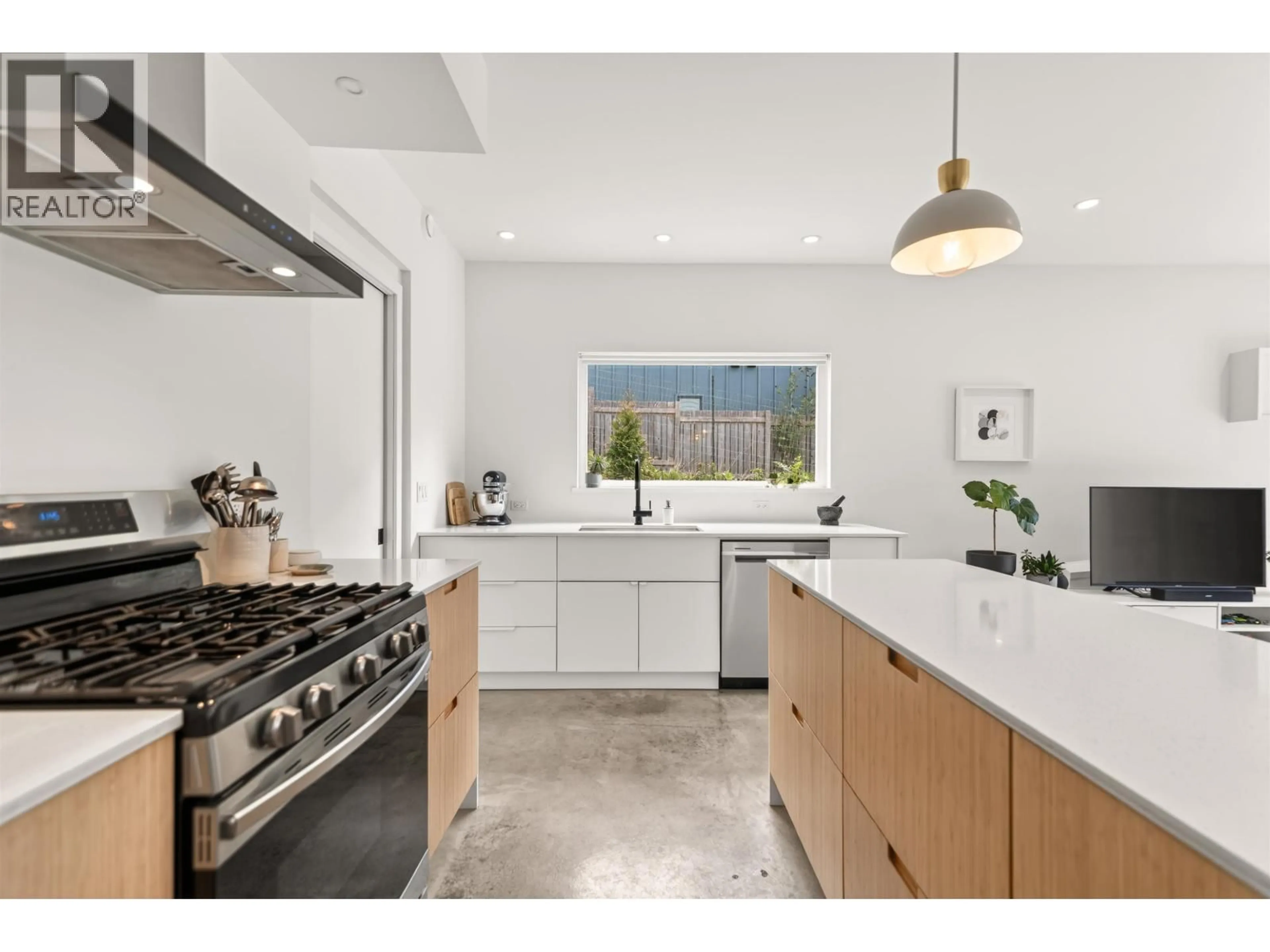 Unknown for 3477 SPRUCE ROAD, Roberts Creek British Columbia V0N2W2
