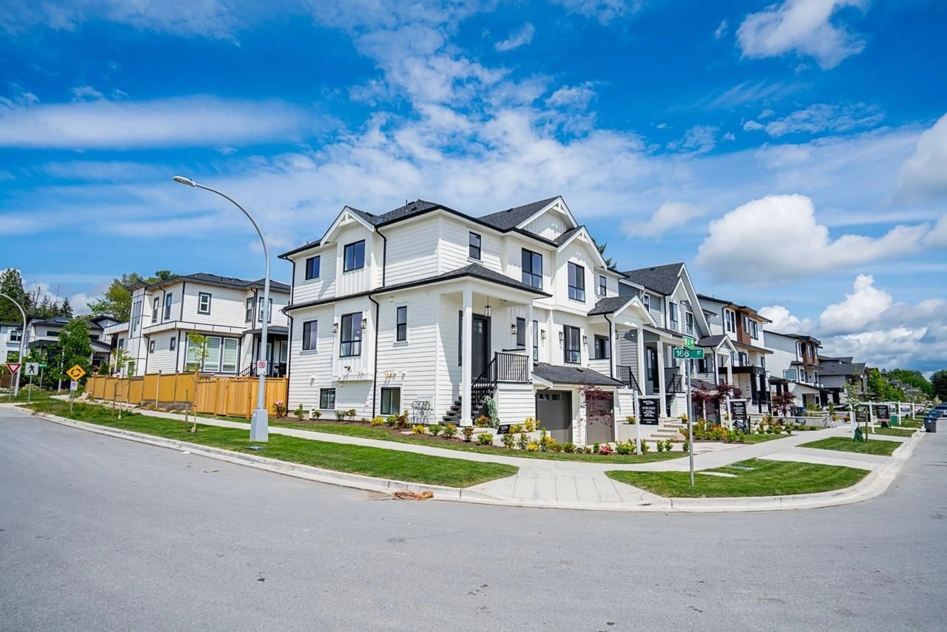 Unknown for 101 - 16613 18A AVENUE, Surrey British Columbia V3Z1A2