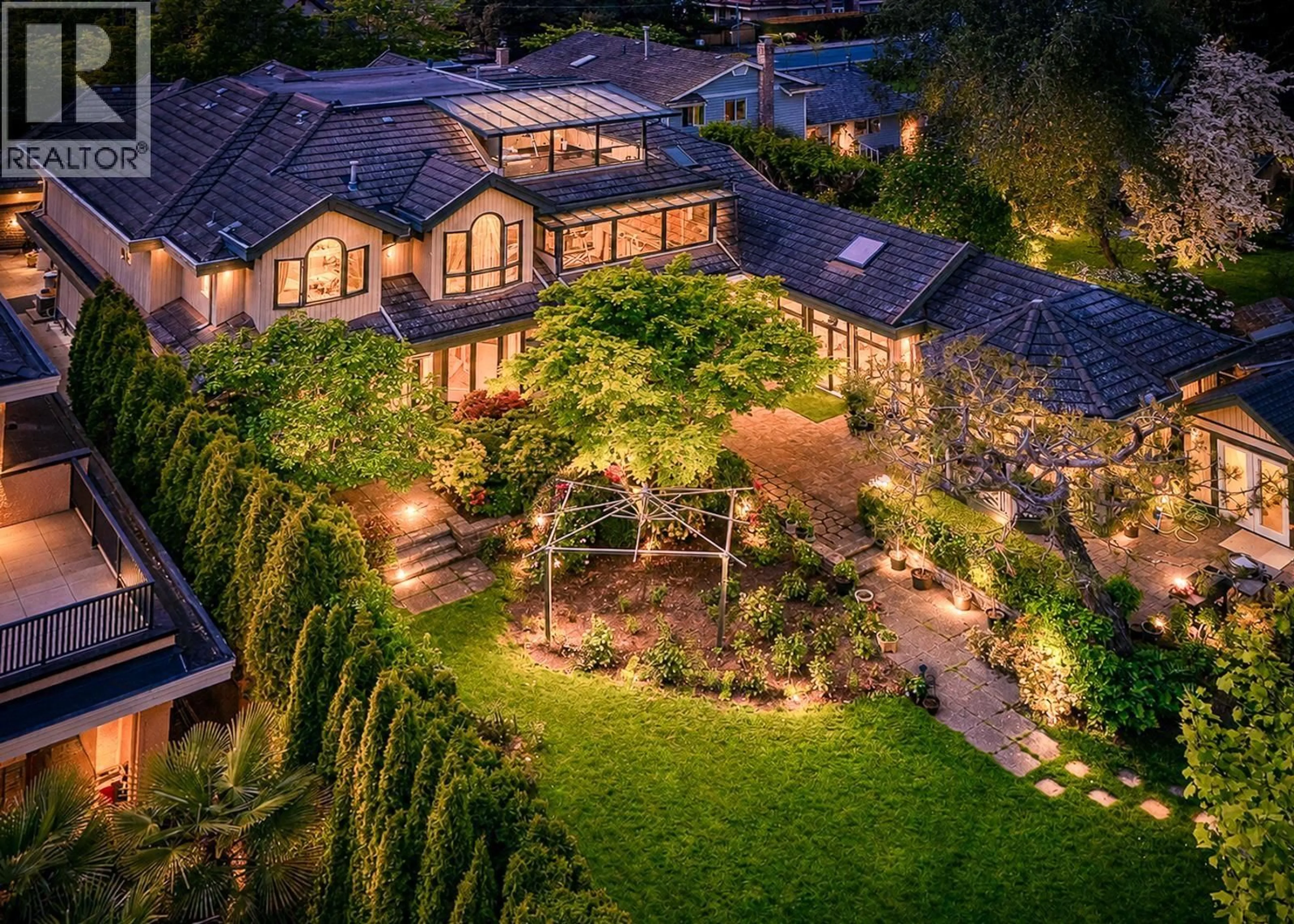A pic from outside/outdoor area/front of a property/back of a property/a pic from drone, unknown for 6680 GIBBONS DRIVE, Richmond British Columbia V7C2E1