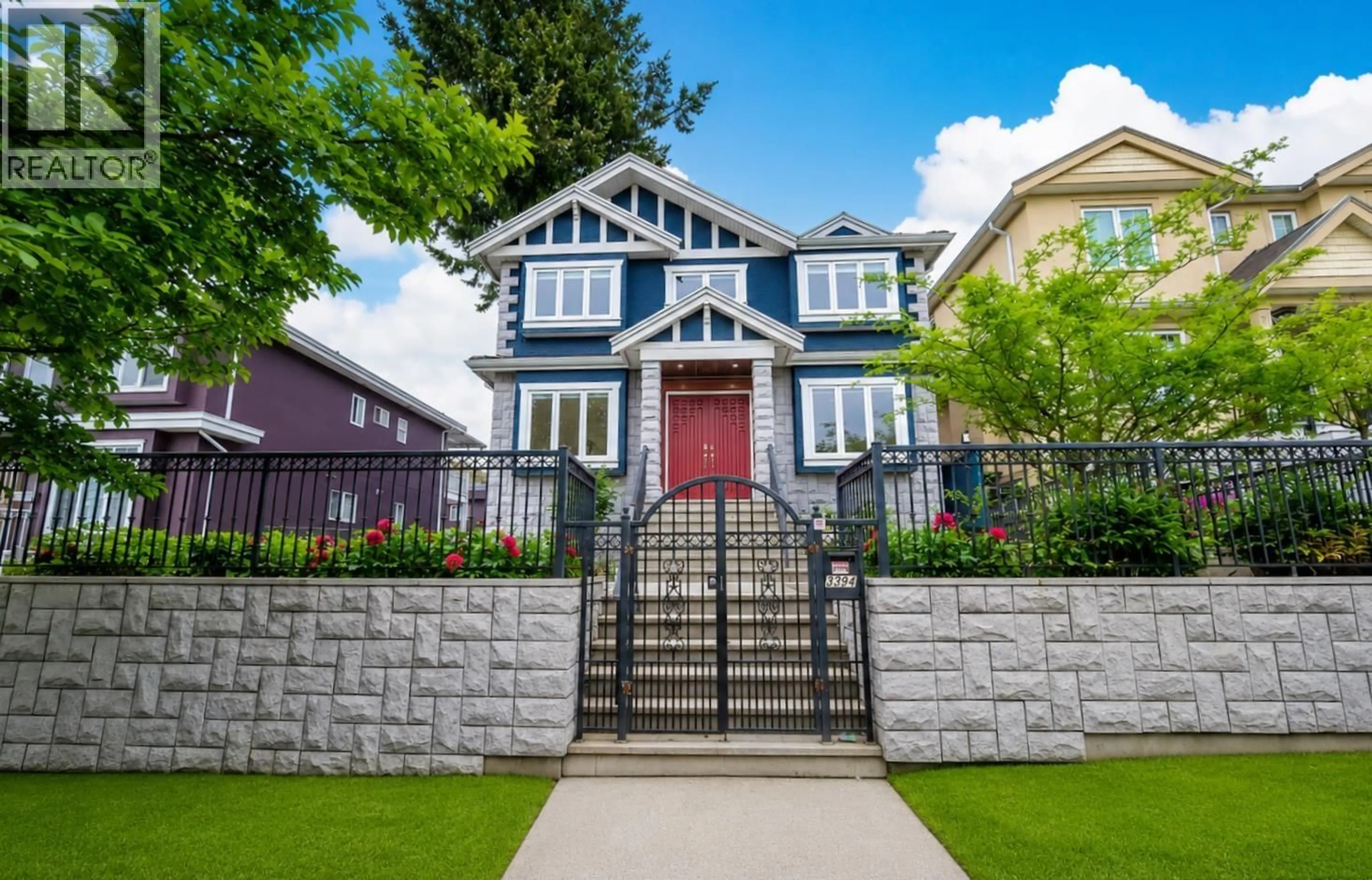 Unknown for 3394 SEAFORTH DRIVE, Vancouver British Columbia V5M4C5