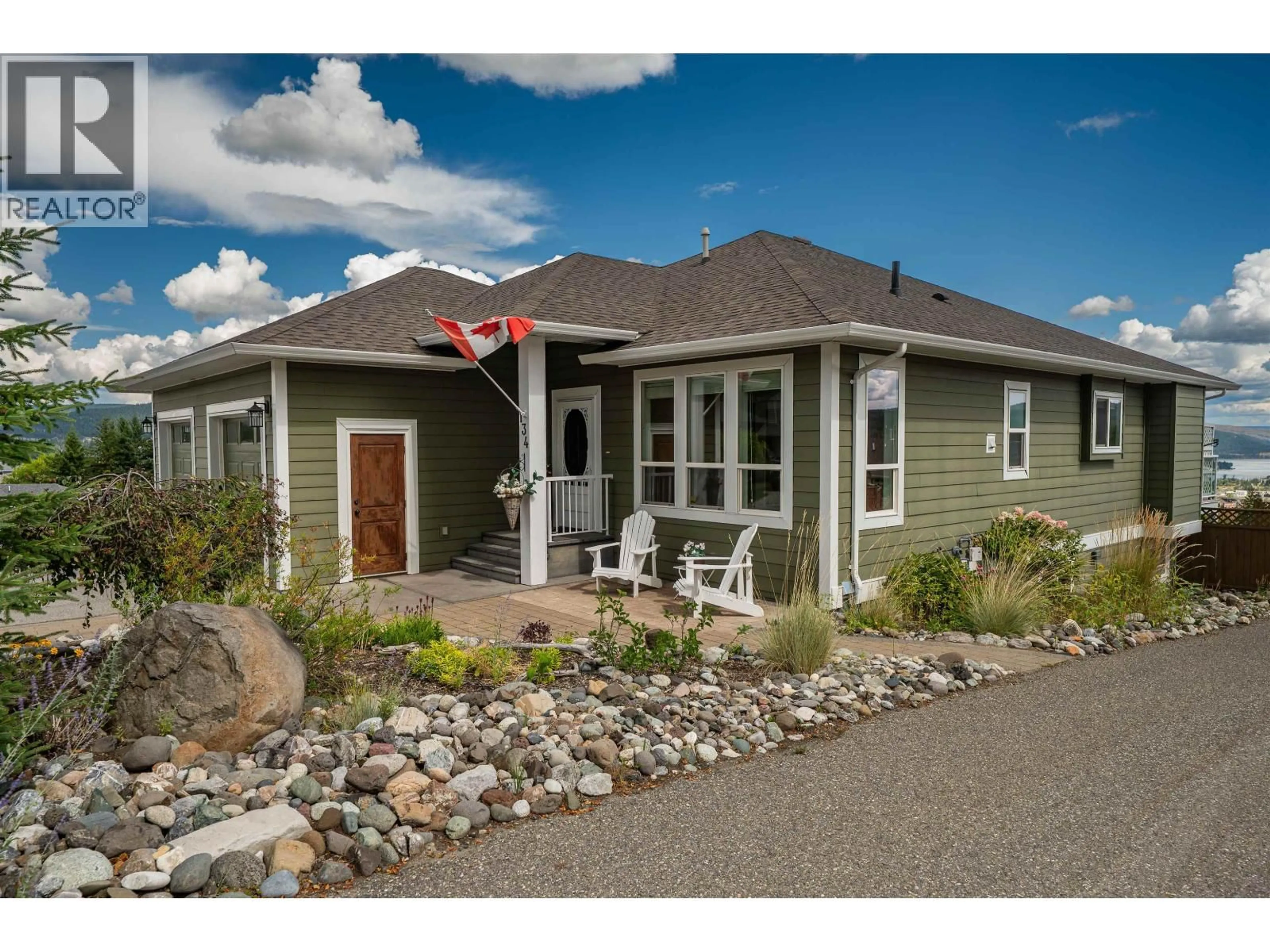 Home with vinyl exterior material, street for 134 EAGLE CRESCENT, Williams Lake British Columbia V2G5K4
