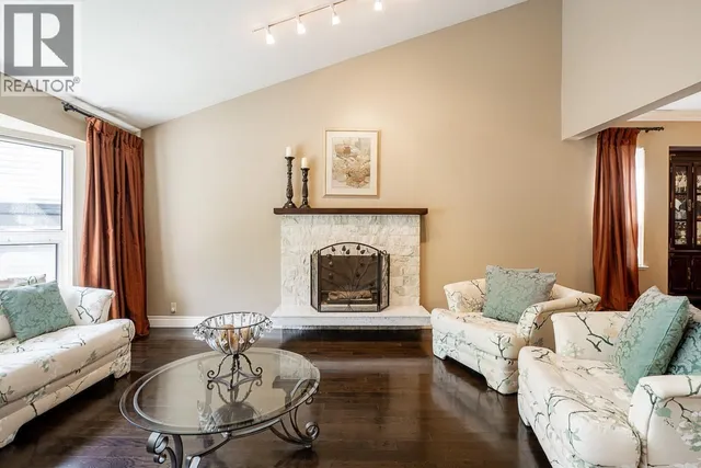 7460 BURNHAM COURT, Burnaby 4