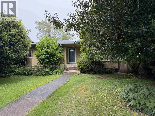 2323 23RD AVENUE, Vancouver