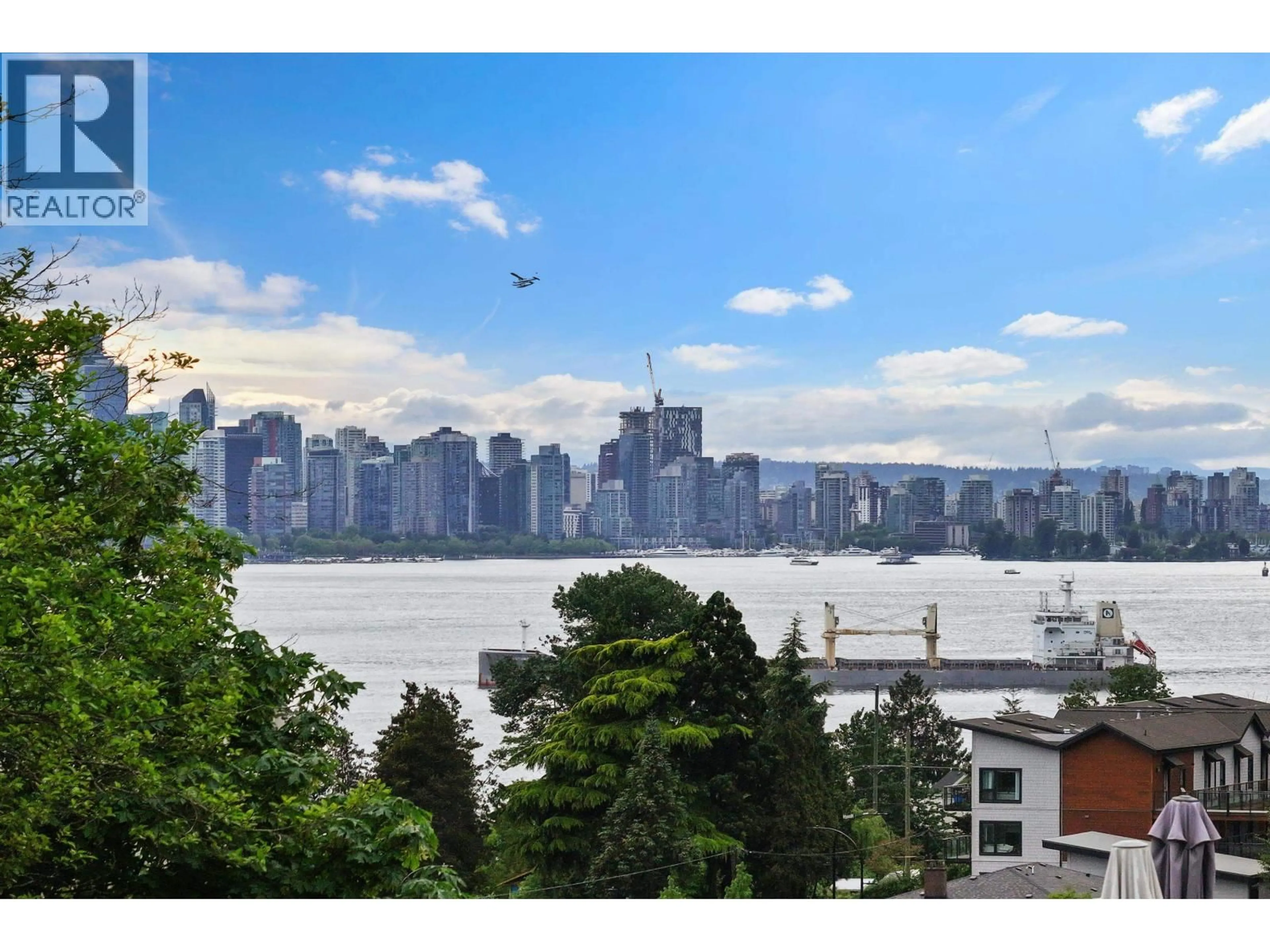 Unknown for 201 - 650 2ND STREET, North Vancouver British Columbia V7M1E3
