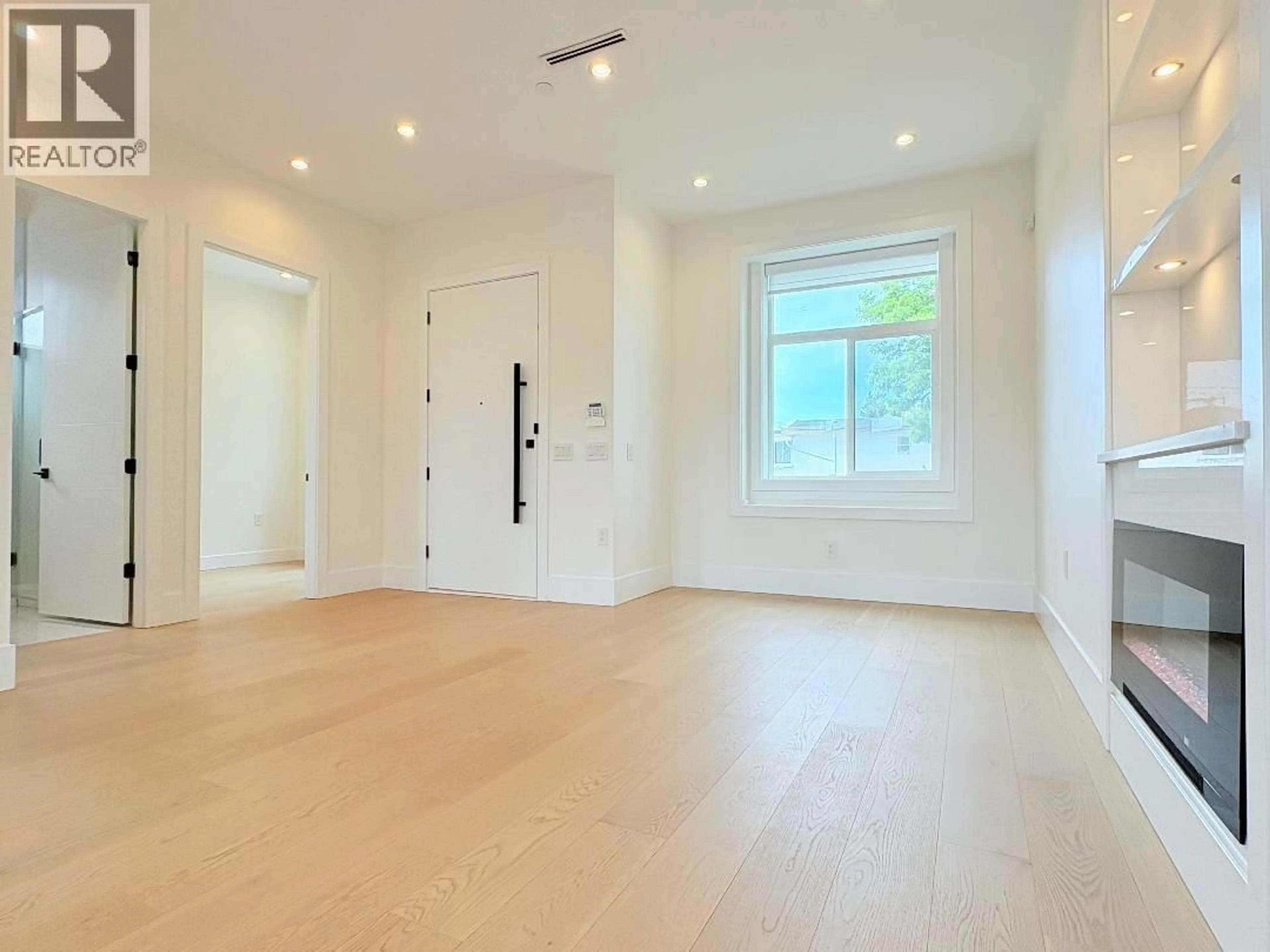 A pic of a room for 2026 32ND AVENUE, Vancouver British Columbia V5N3B8