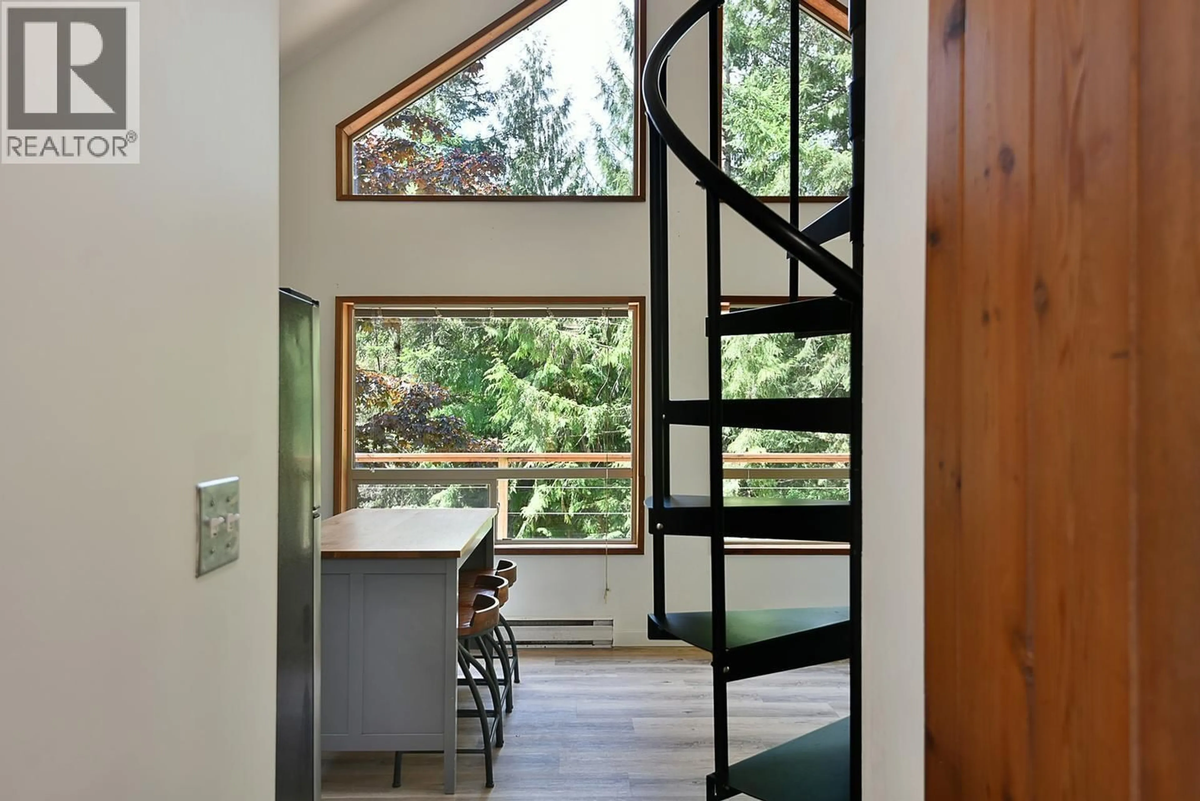 Unknown for 5794 TROUT LAKE ROAD, Halfmoon Bay British Columbia V7Z1H1