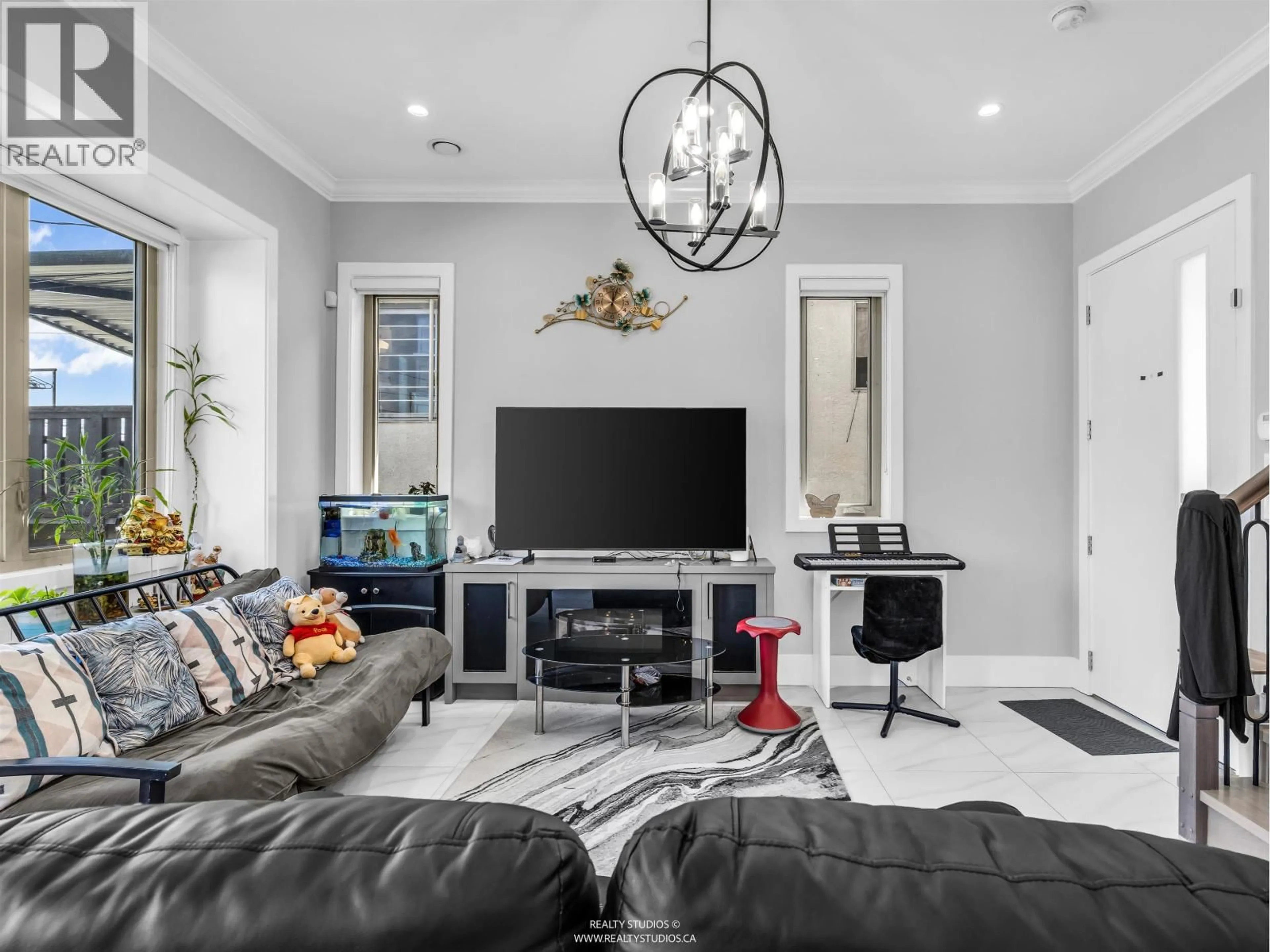Unknown for 2889 MCGILL STREET, Vancouver British Columbia V5K1H7