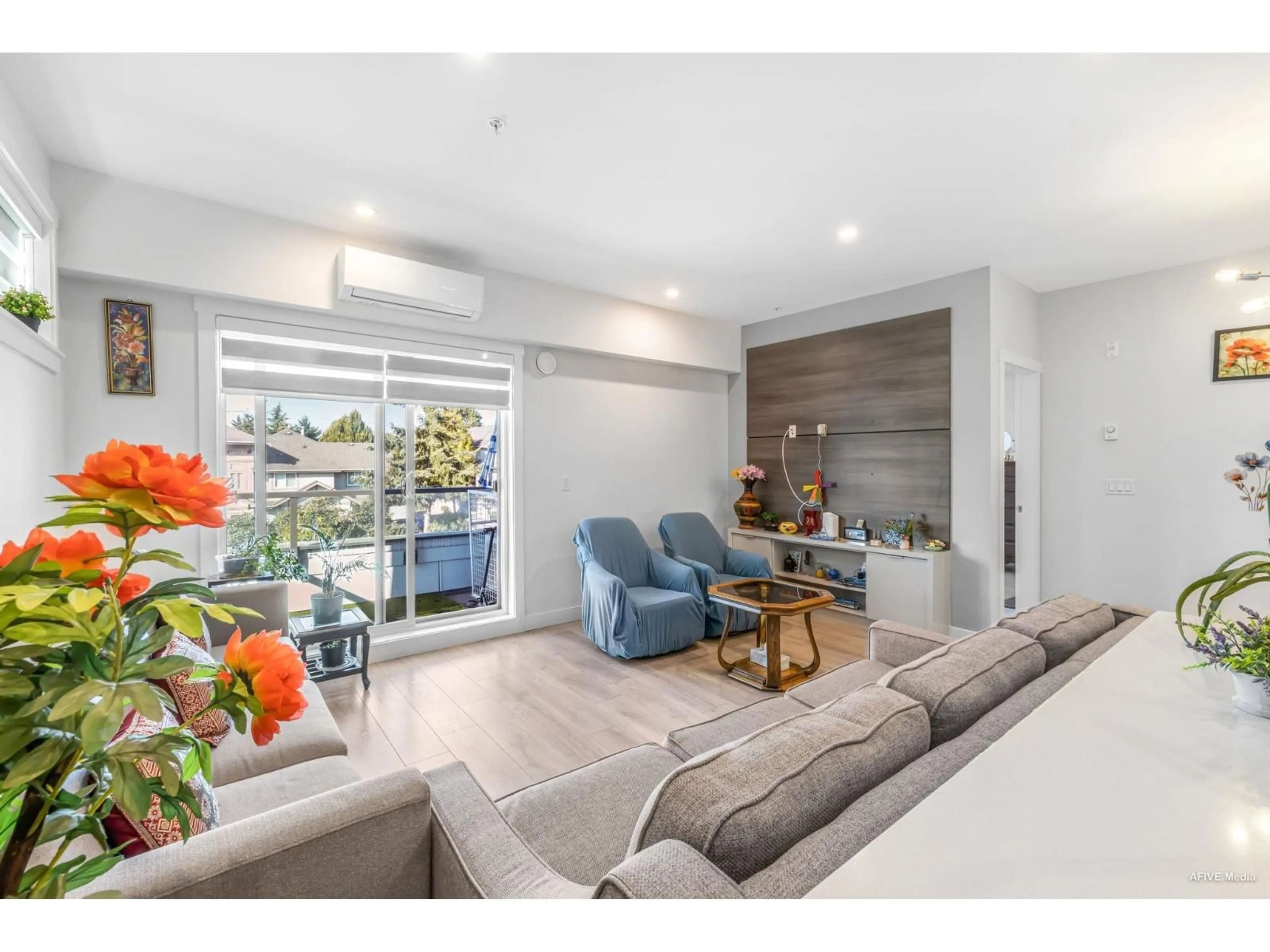 Living room with furniture, unknown for B208 - 14438 72 AVENUE, Surrey British Columbia V3S2E7