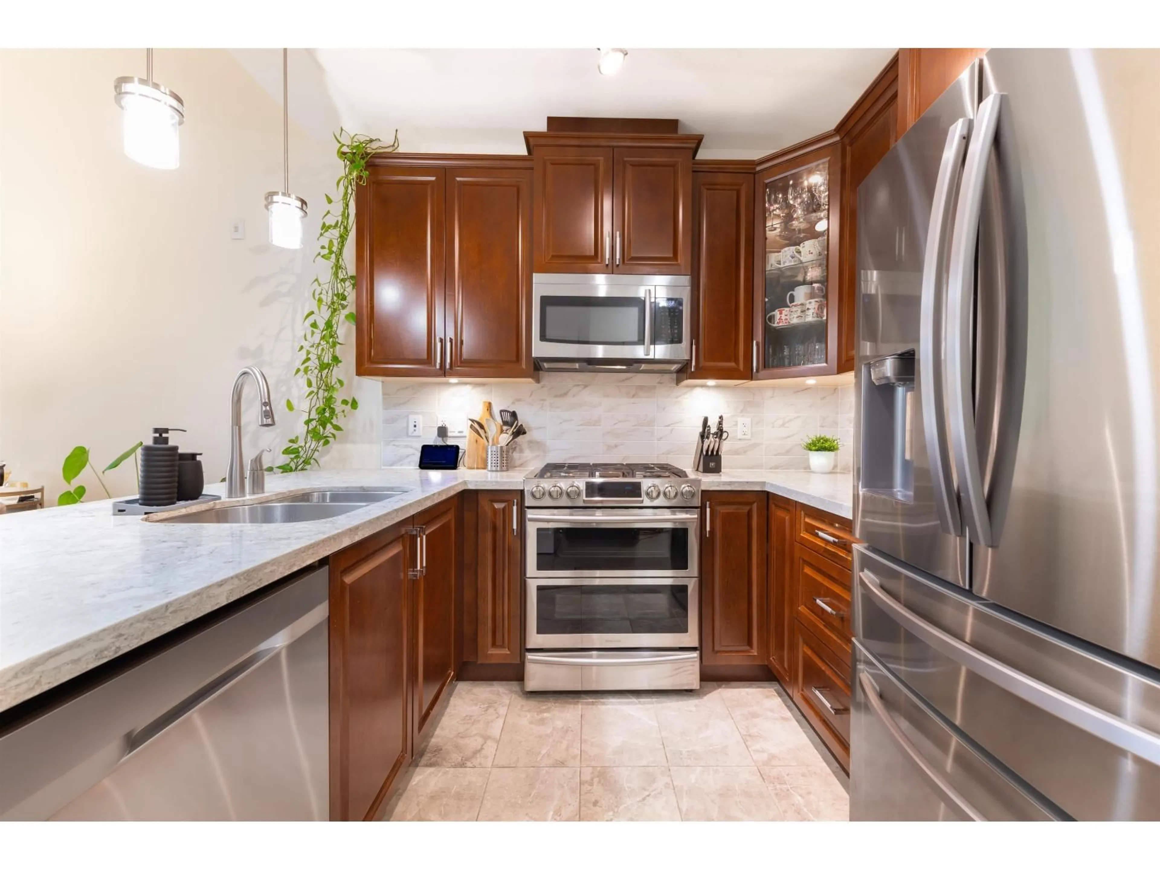 Unknown for 511 - 14588 MCDOUGALL DRIVE, Surrey British Columbia V4P0H1