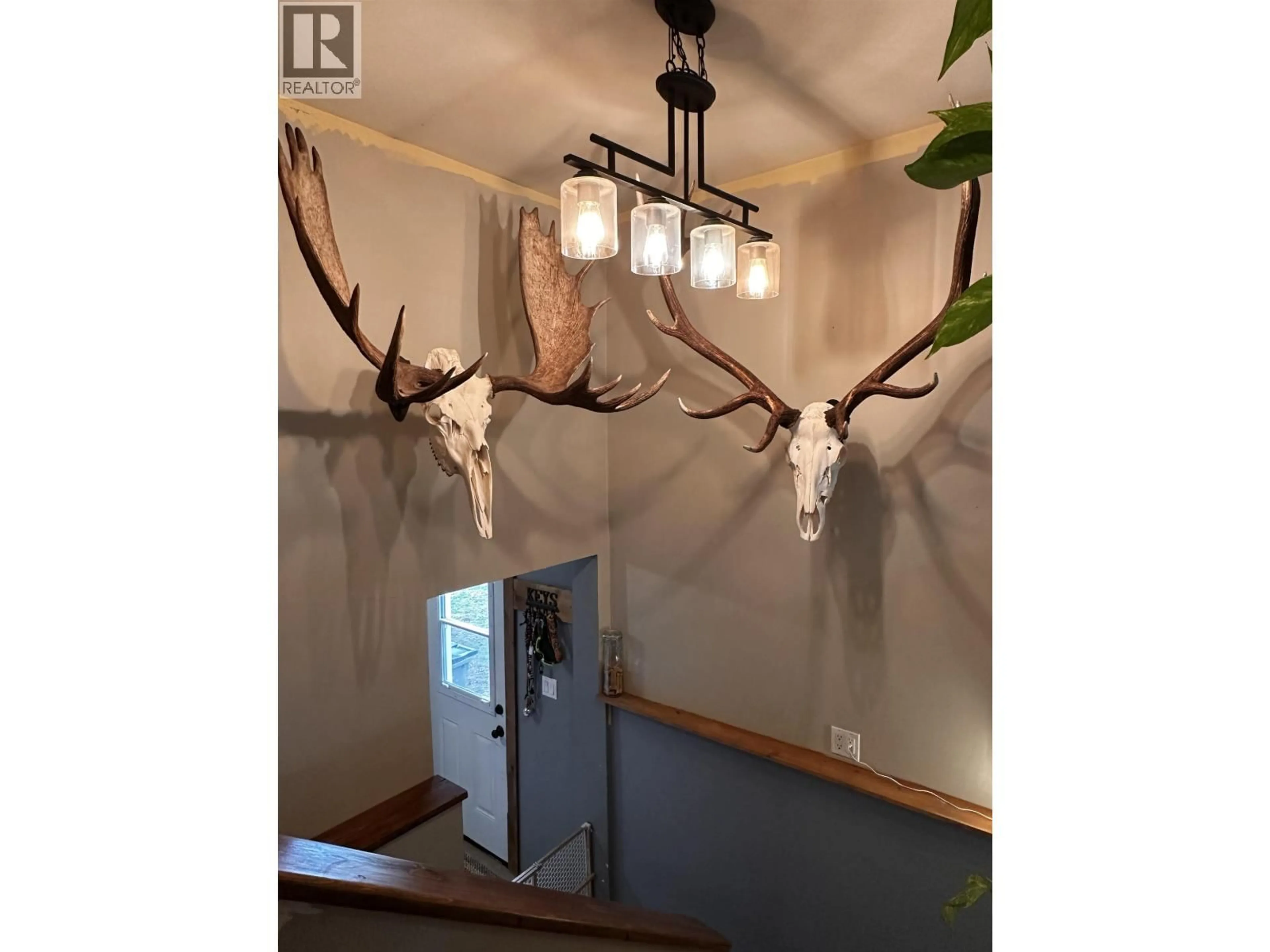 Indoor entryway for 5620 49 STREET, Fort Nelson British Columbia V0C1R0