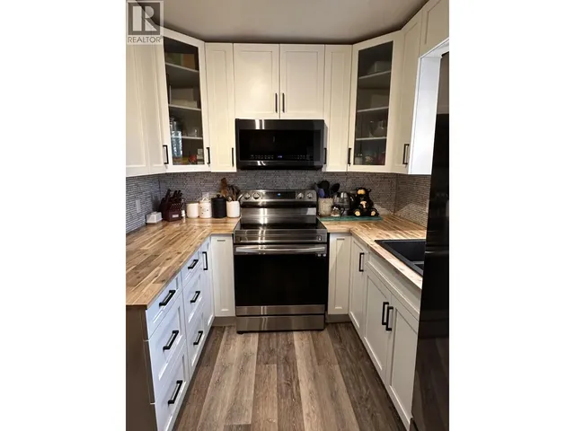 5620 49 STREET, Fort Nelson 4