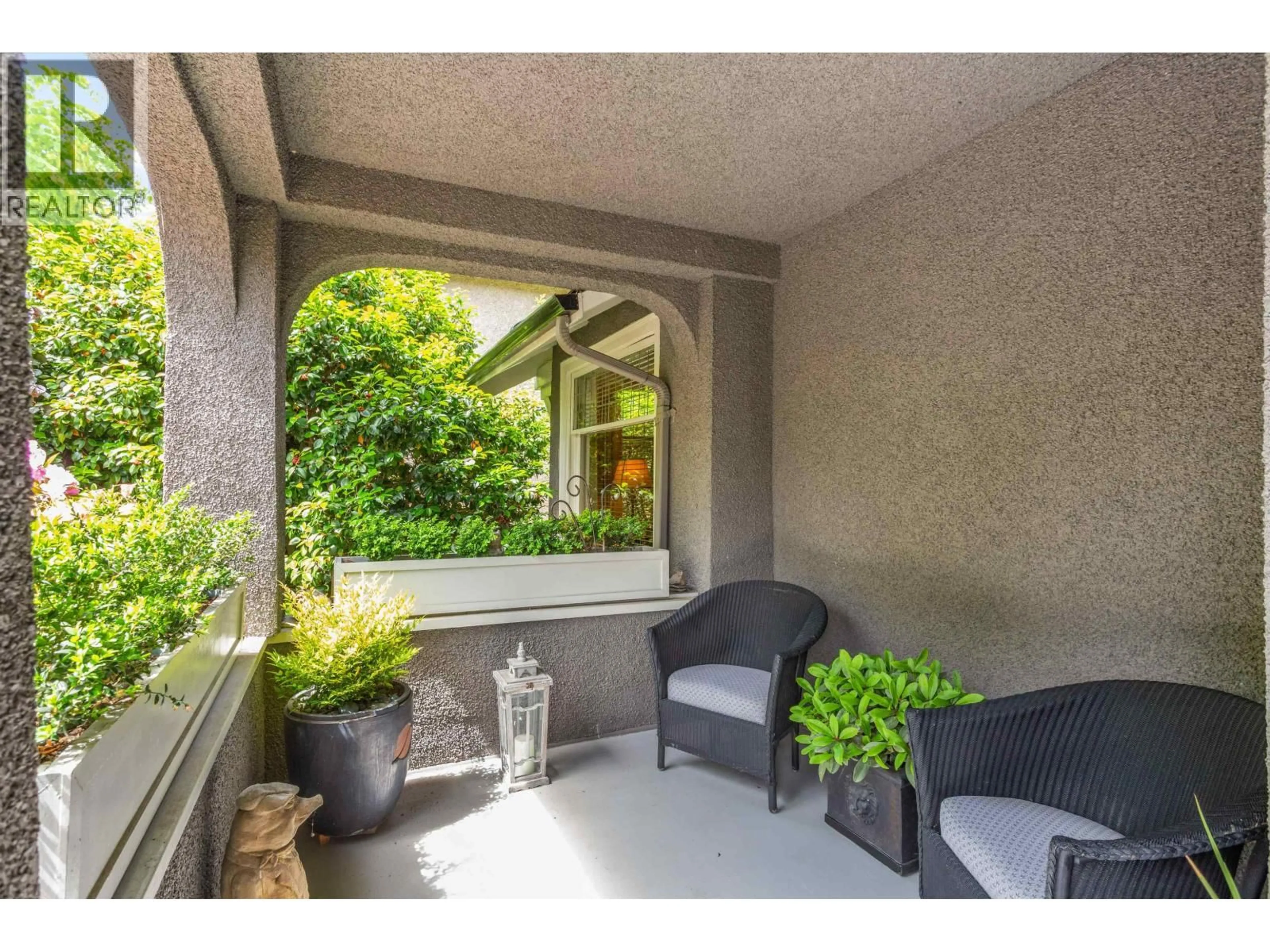 Patio, street for 1971 36TH AVENUE, Vancouver British Columbia V6M1K7