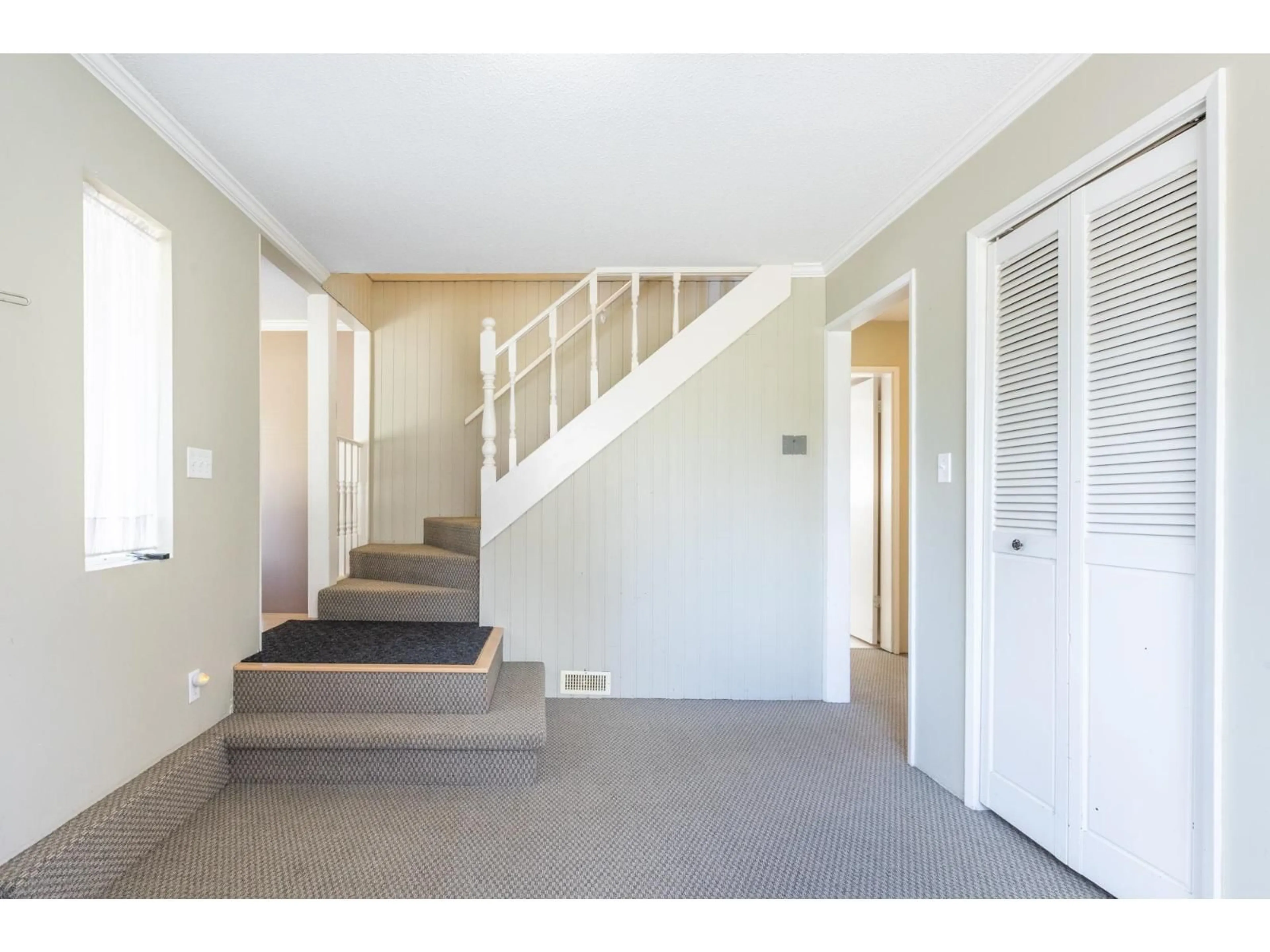 Unknown for 20554 43A AVENUE, Langley British Columbia V3A3C8