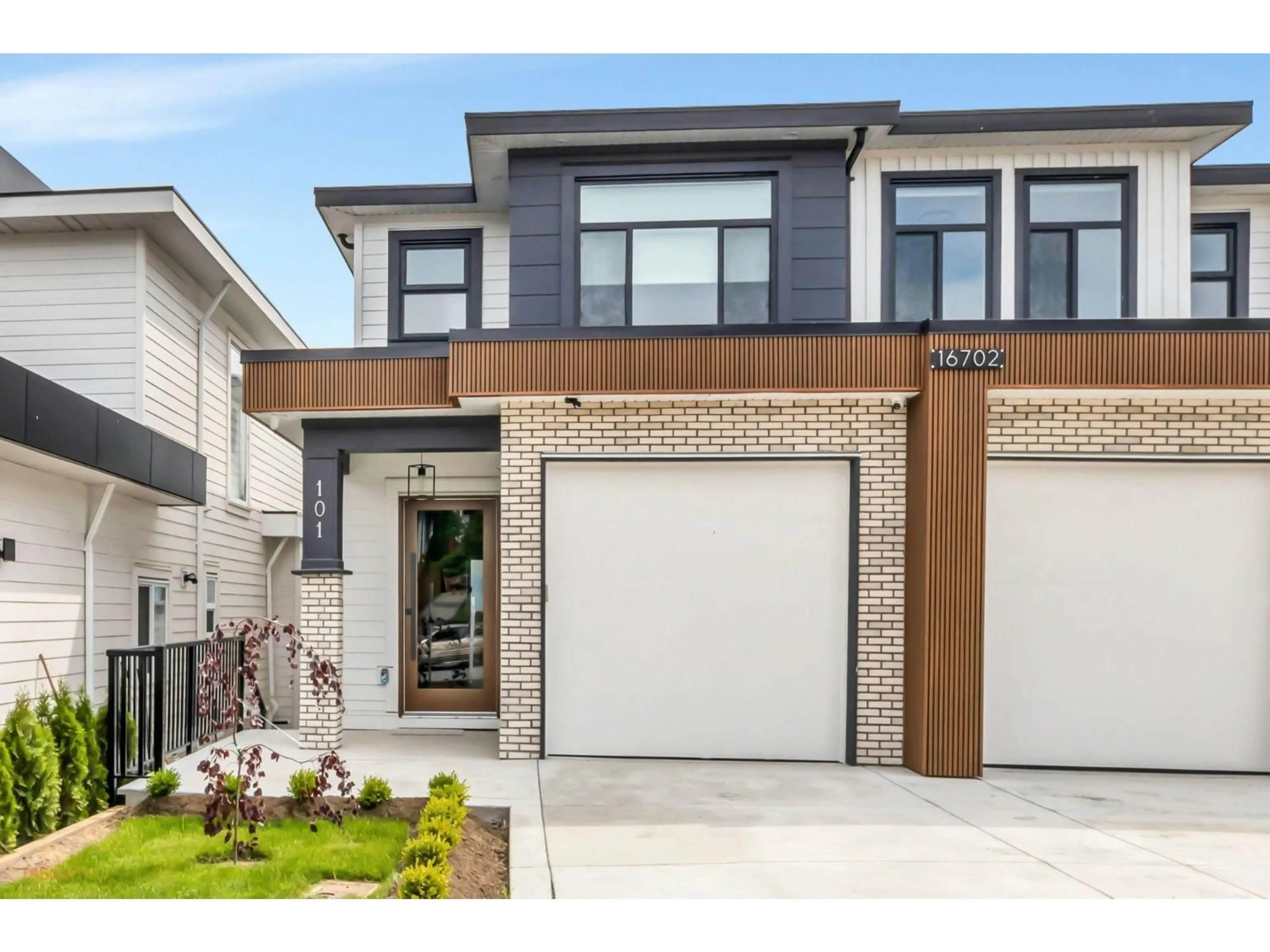 Home with brick exterior material, street for 101 - 16702 16A AVENUE, Surrey British Columbia V3Z0T3