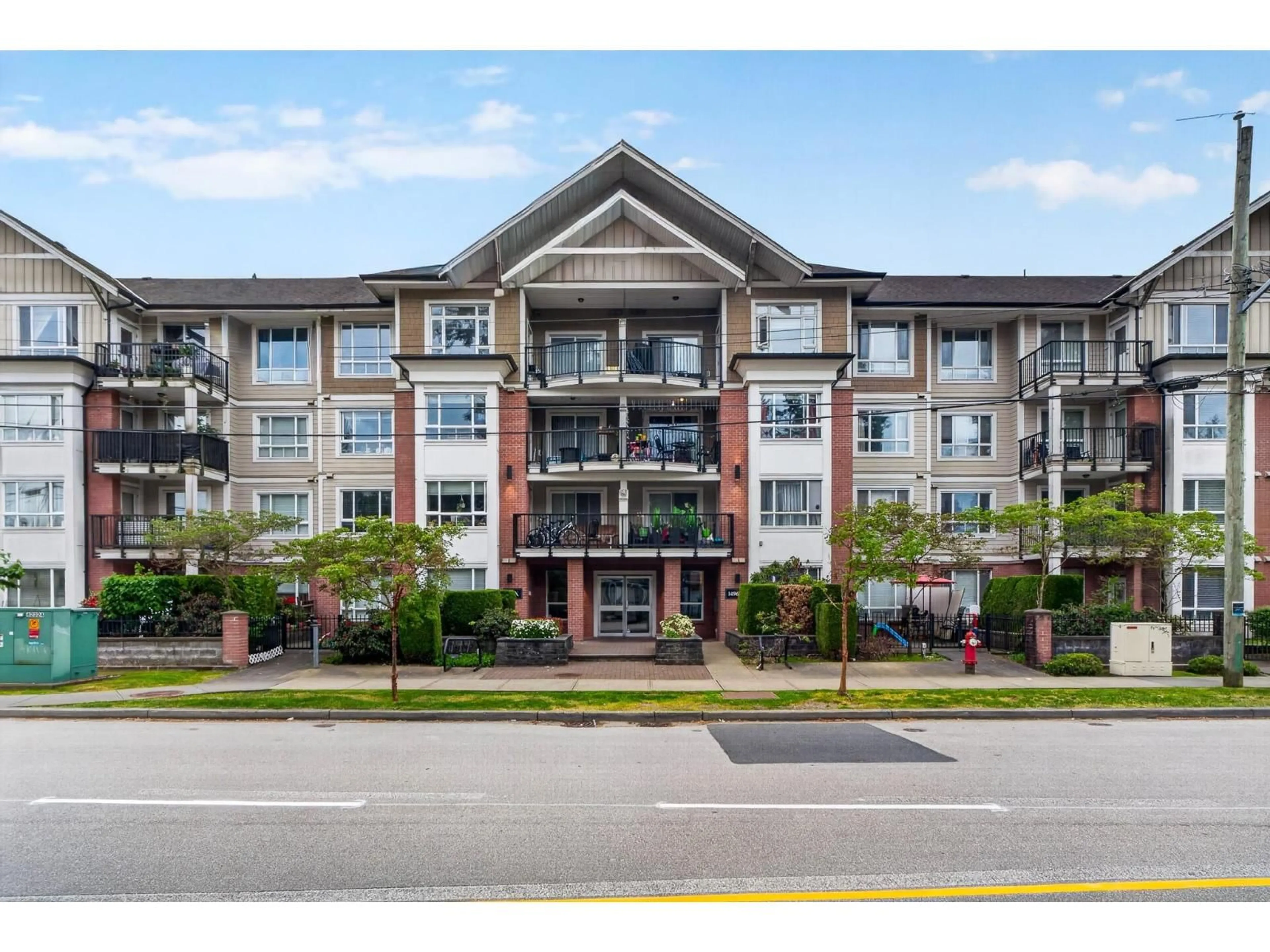 Unknown for 104 - 14960 102A AVENUE, Surrey British Columbia V3R6A3
