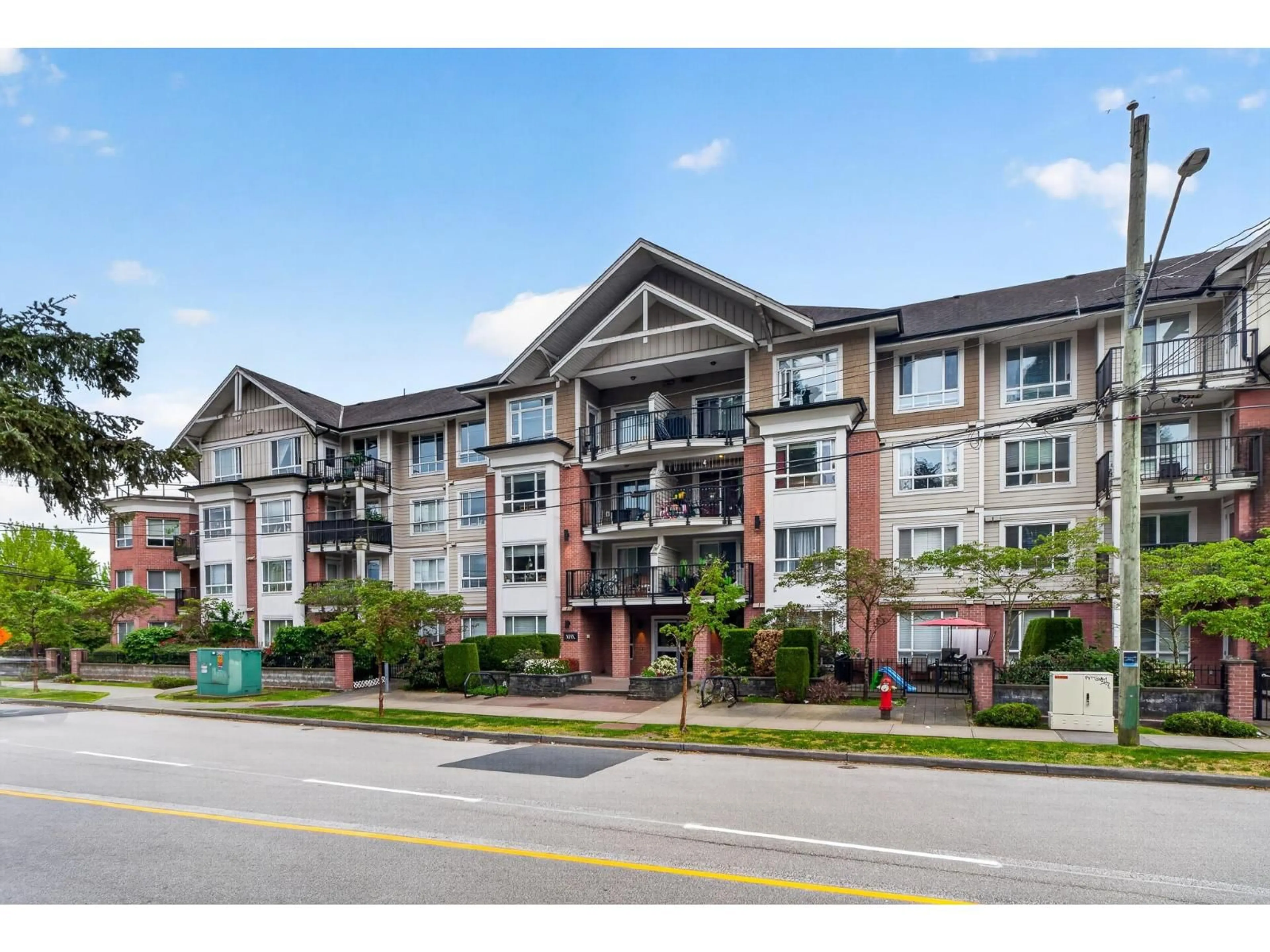 Unknown for 104 - 14960 102A AVENUE, Surrey British Columbia V3R6A3