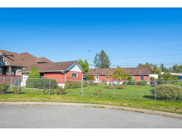 6282 175B STREET, Surrey 5
