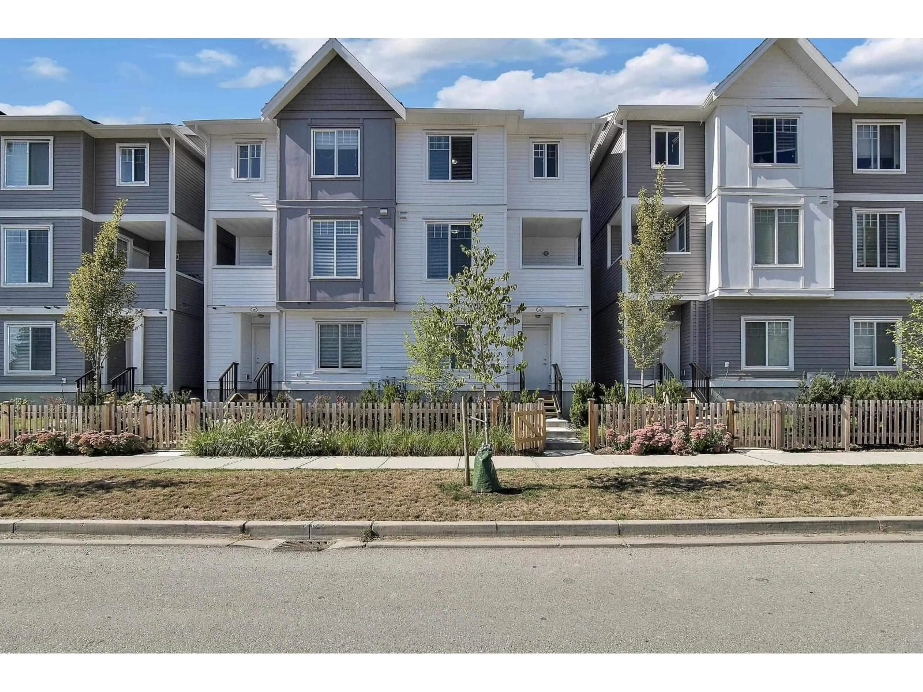 Unknown for 27 - 8033 166B STREET, Surrey British Columbia V4N0G7