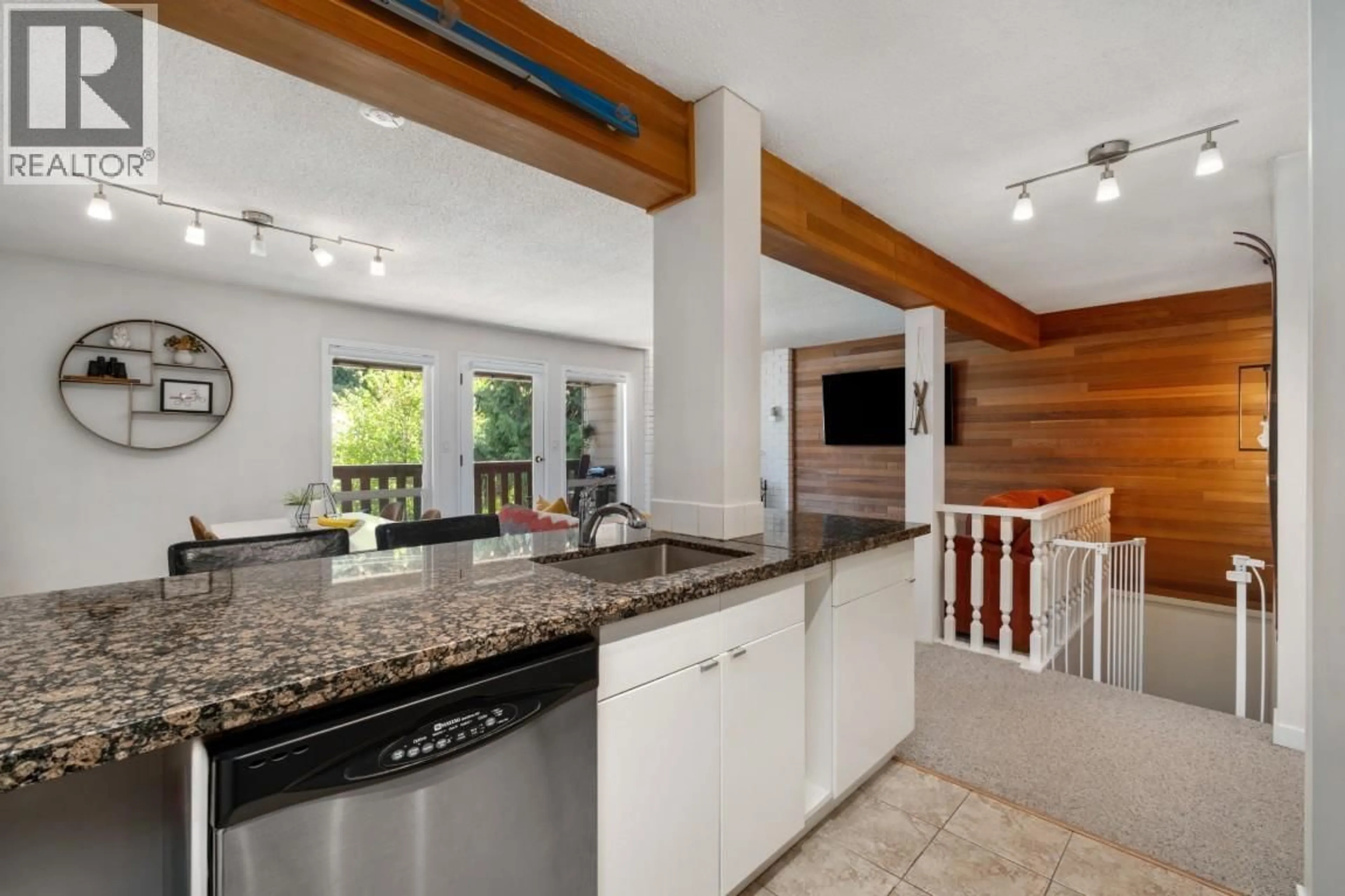 Unknown for 3 - 8138 CEDAR SPRINGS ROAD, Whistler British Columbia V8E0G2