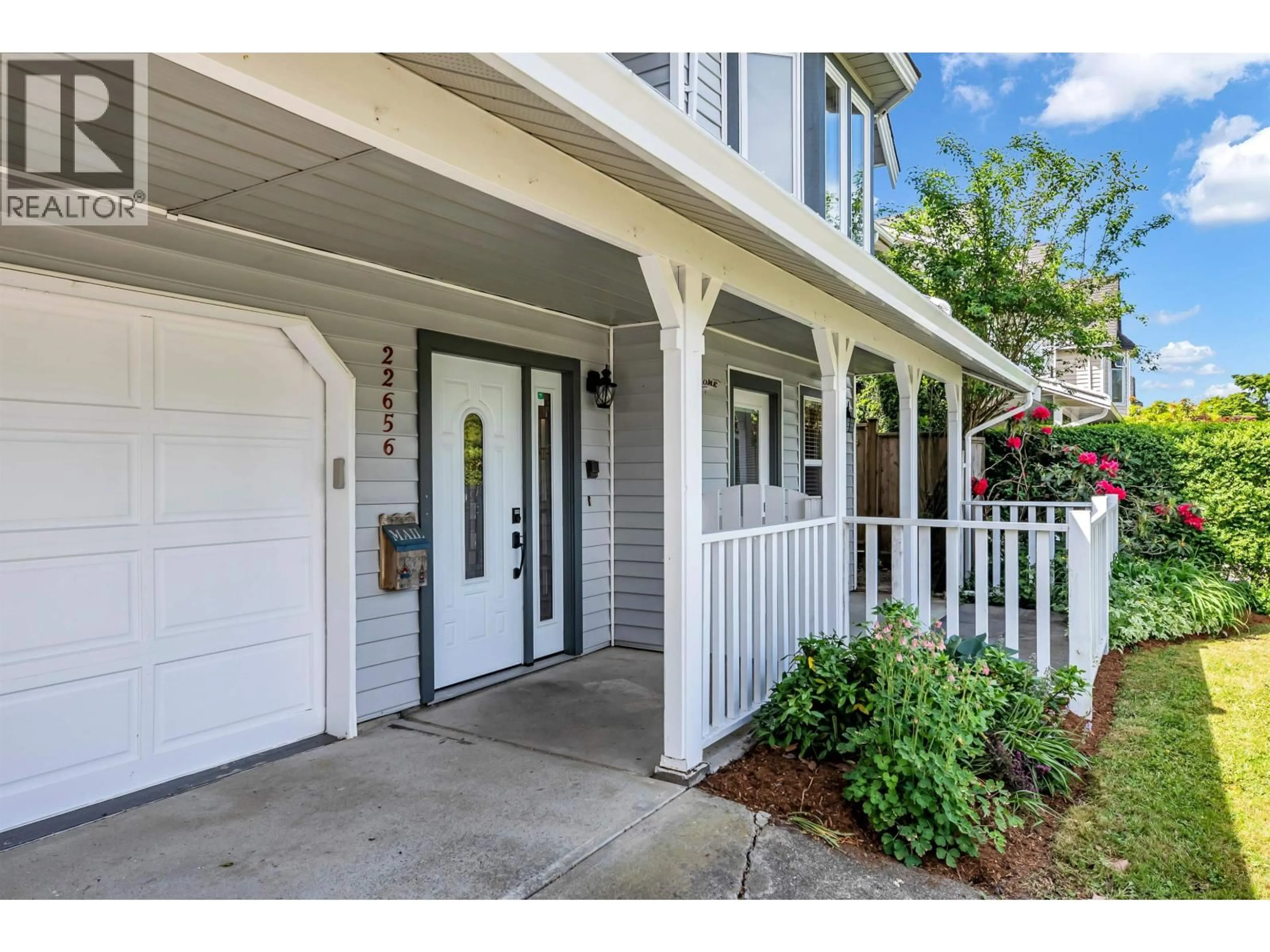 Indoor entryway for 22656 KENDRICK LOOP, Maple Ridge British Columbia V2X9N5