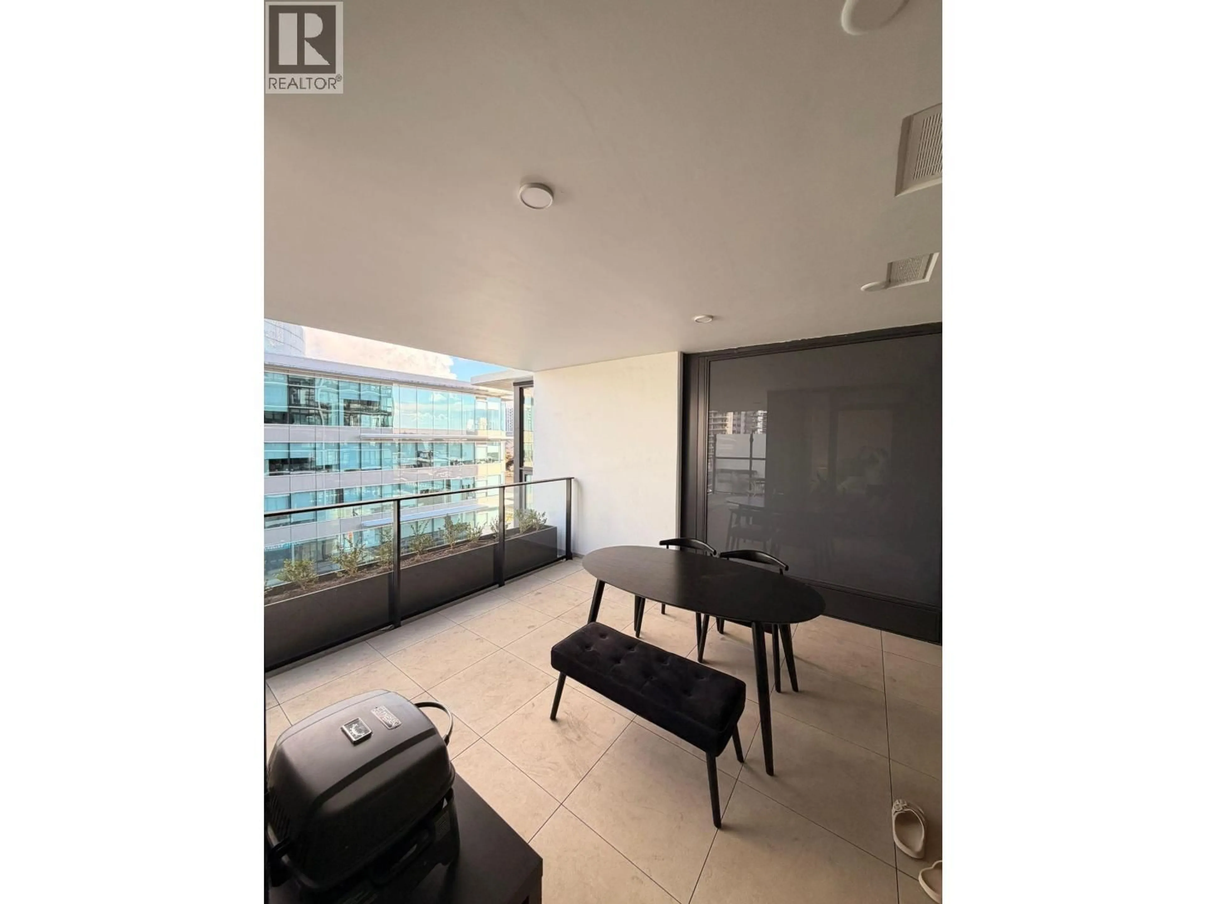 A pic of a room for 515 - 135 13TH STREET, North Vancouver British Columbia V7L0J8