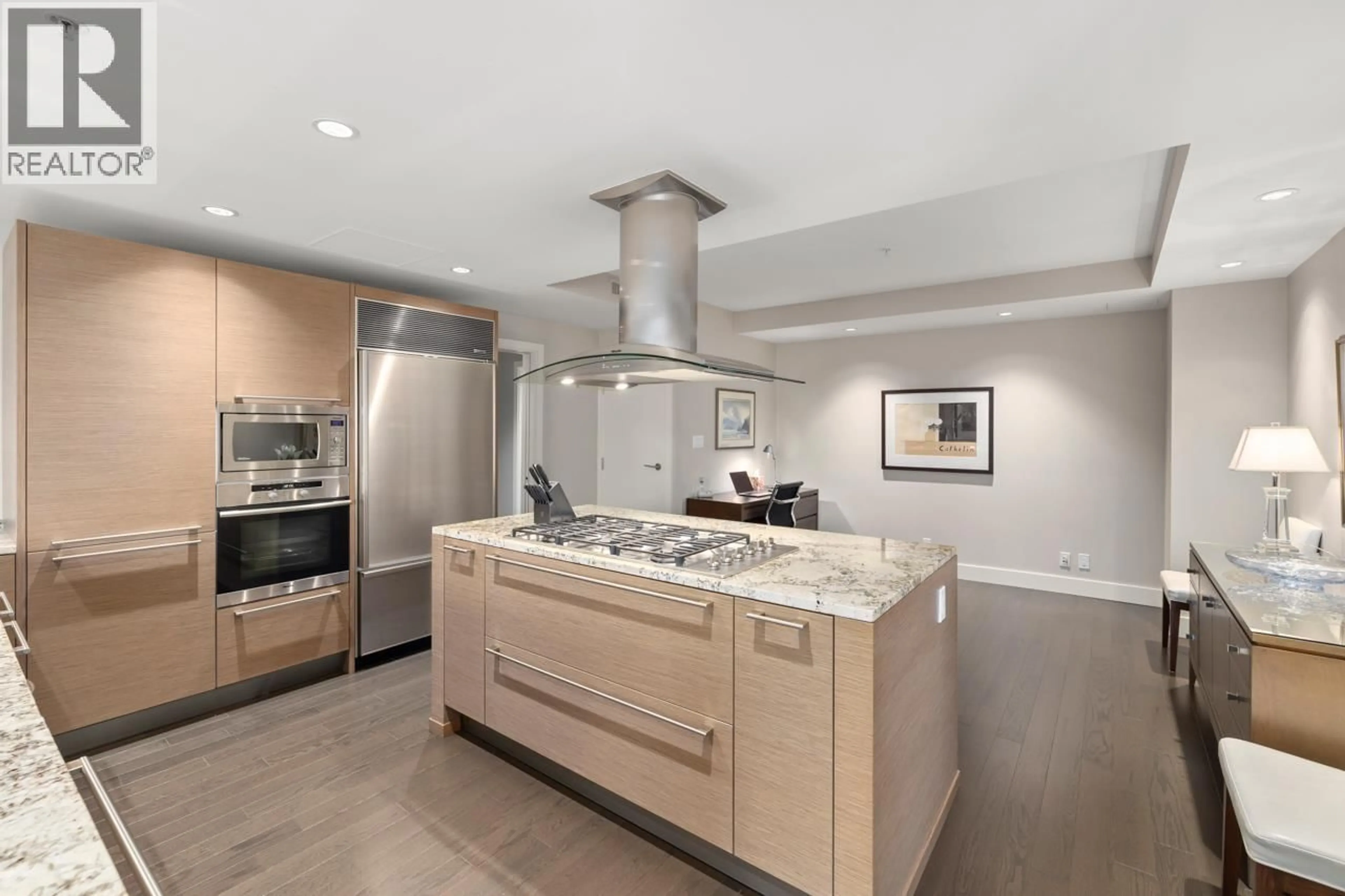 Contemporary kitchen, ceramic/tile floor for 2601 - 1111 ALBERNI STREET, Vancouver British Columbia V6E4V2