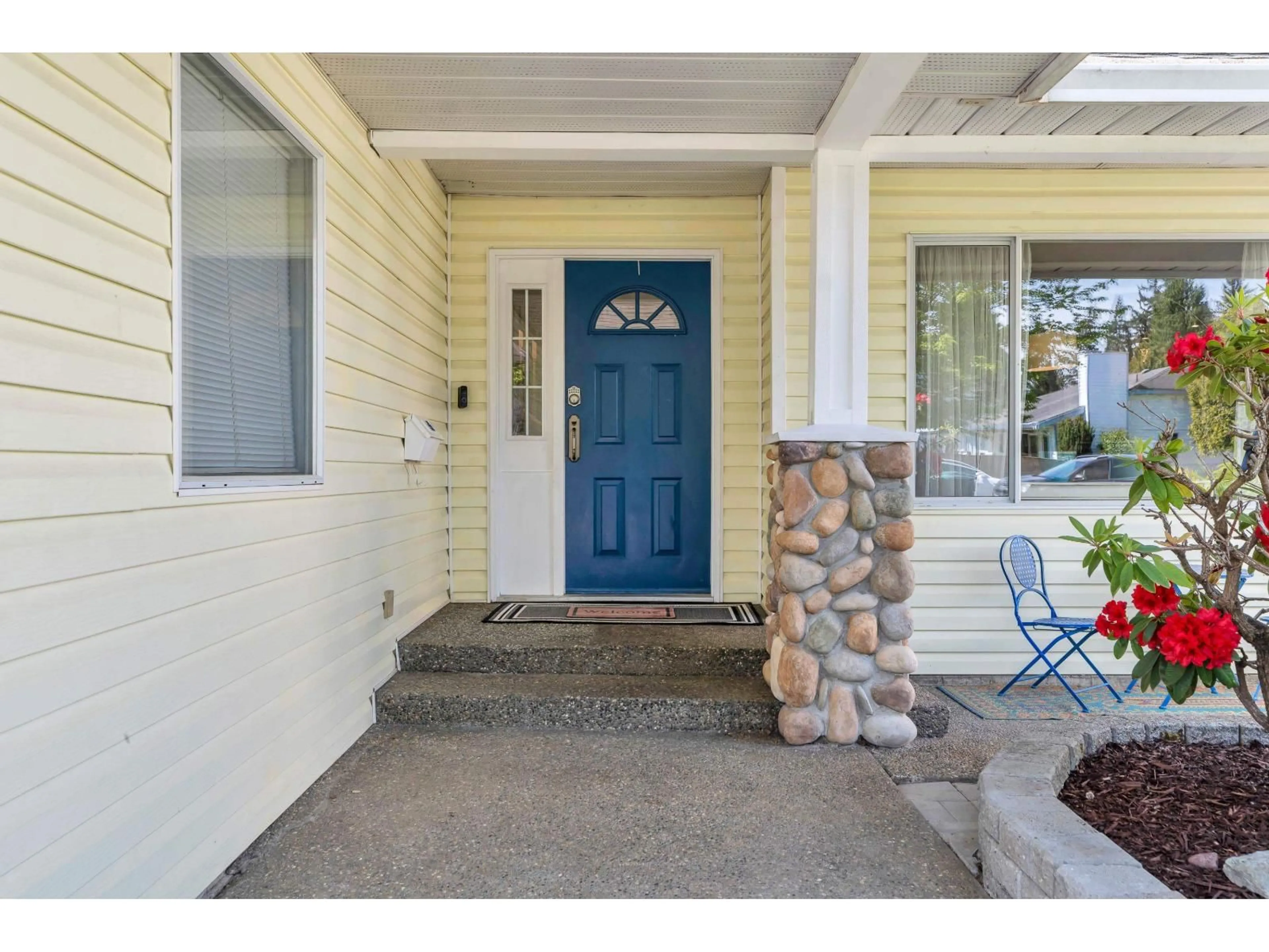 Indoor entryway for 5075 209TH STREET, Langley British Columbia V3A7V6