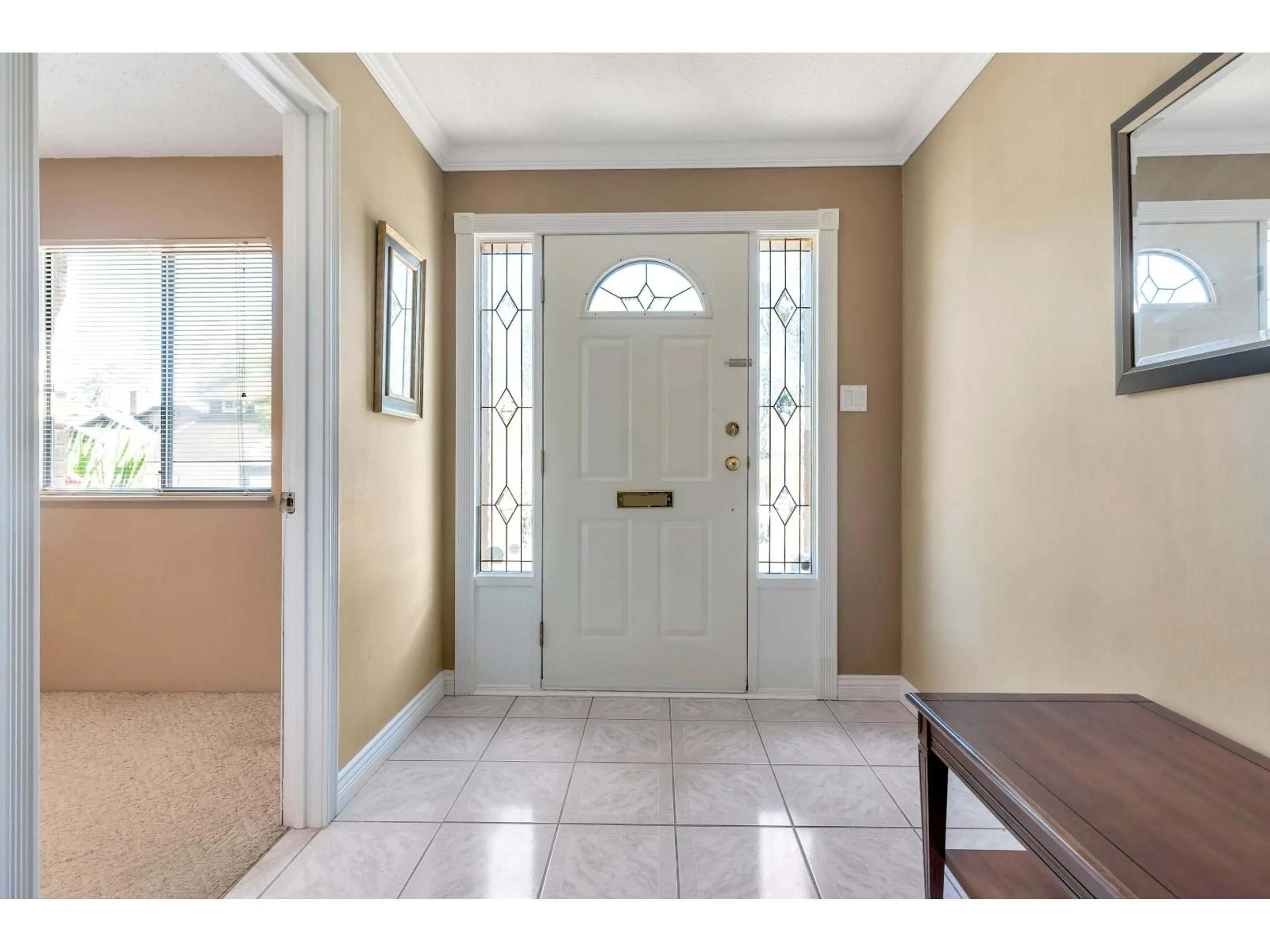 Indoor entryway for 10981 63 AVENUE, Delta British Columbia V4E3B4