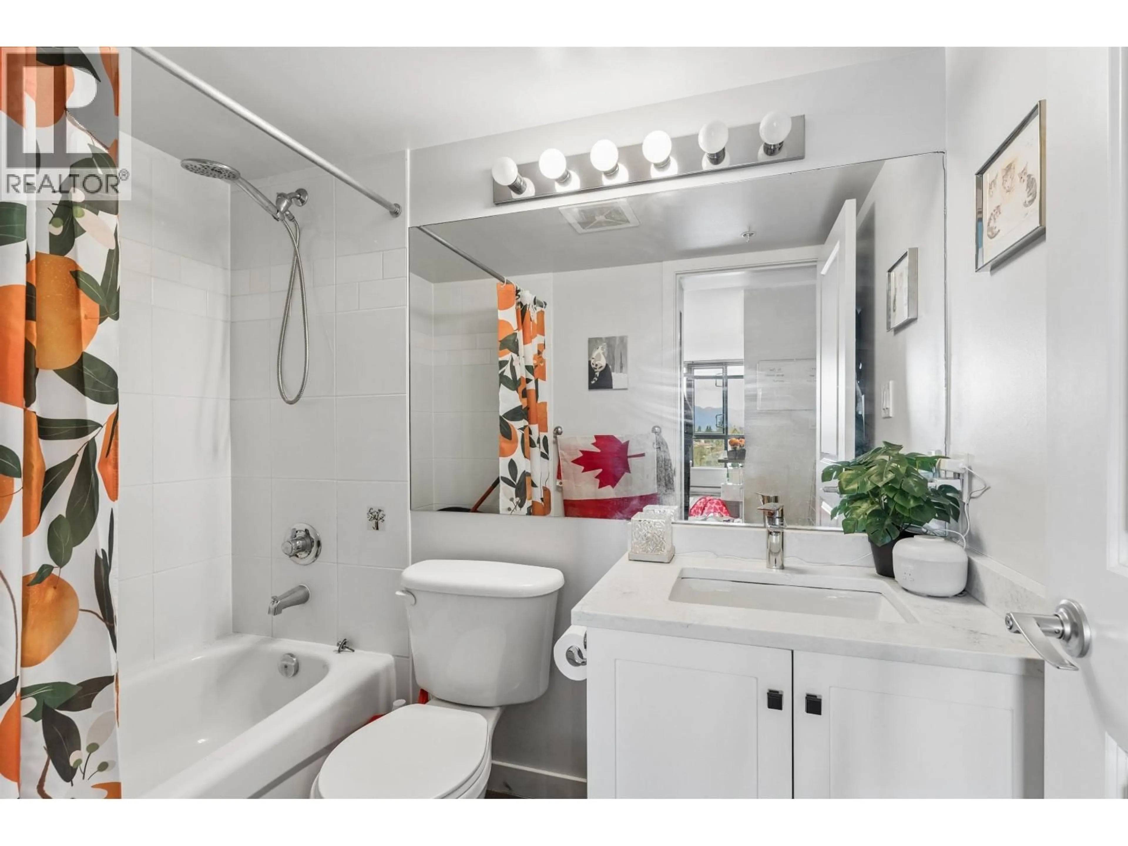 Standard bathroom, ceramic/tile floor for 1209 - 3588 CROWLEY DRIVE, Vancouver British Columbia V5R6H3