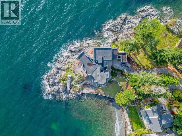 5482 HILL ROAD, Sechelt 3