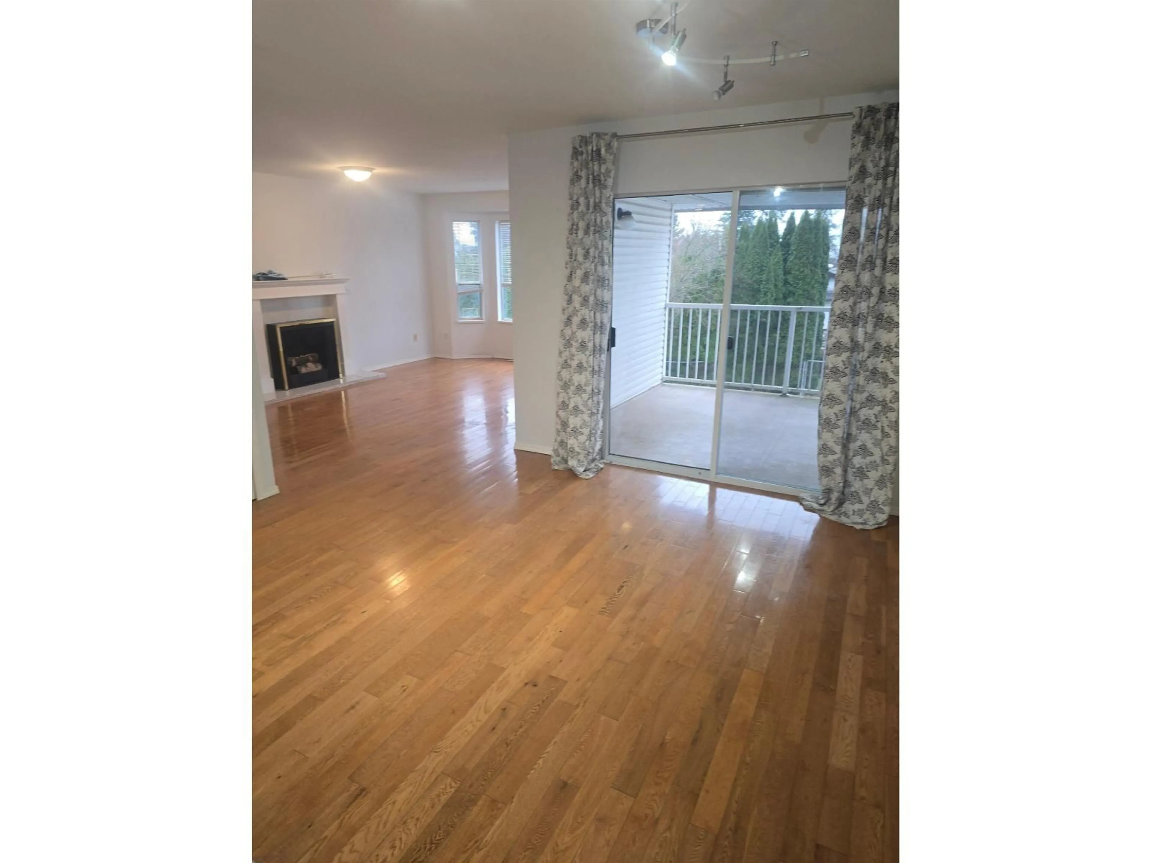 A pic of a room for 33110 BEST AVENUE, Mission British Columbia V2V2T1