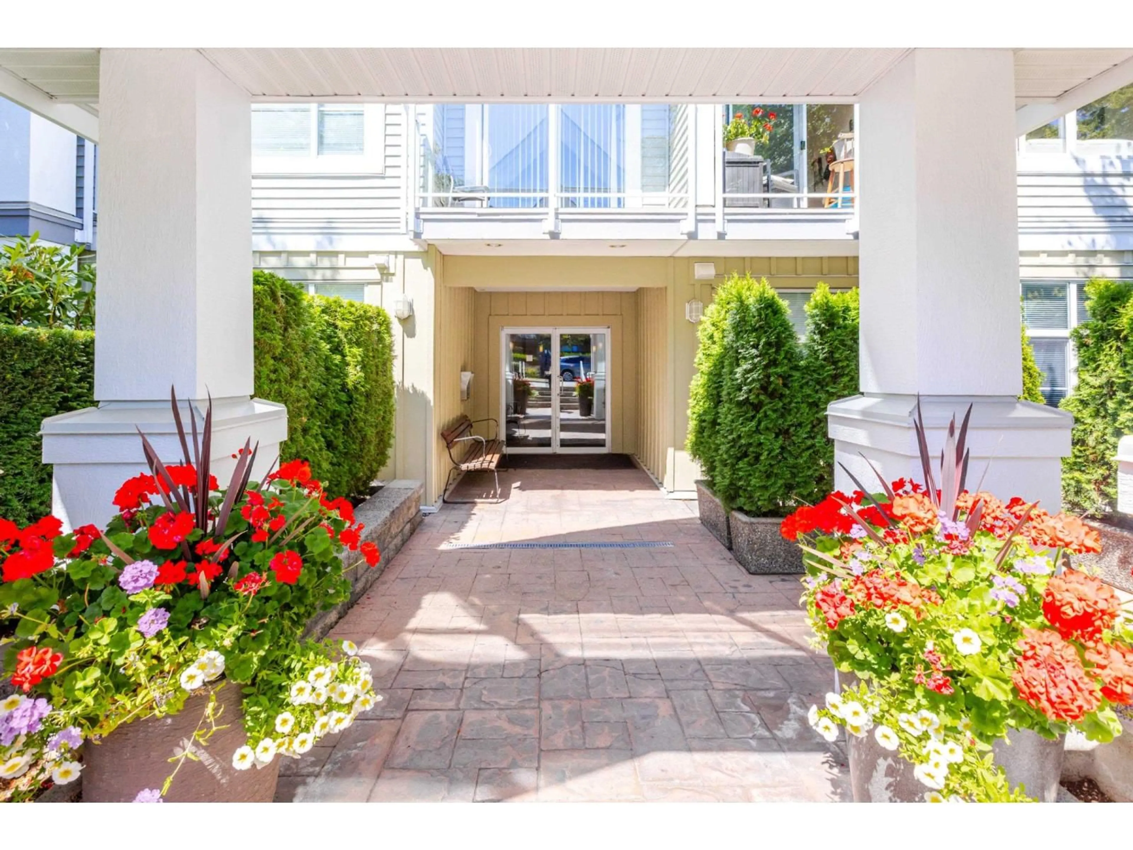 Unknown for 107 - 15299 17A AVENUE, Surrey British Columbia V4A1V4