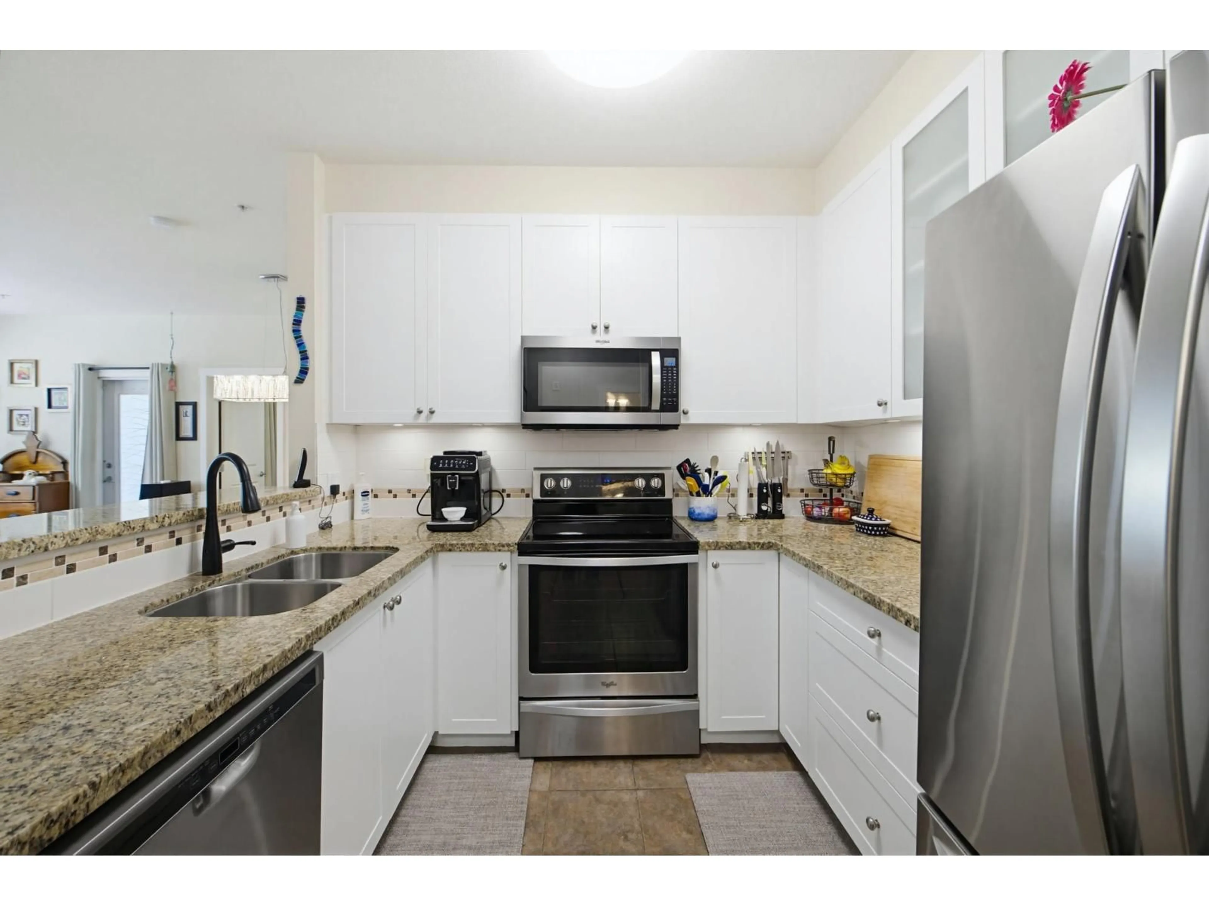 Standard kitchen, ceramic/tile floor for 107 - 15299 17A AVENUE, Surrey British Columbia V4A1V4