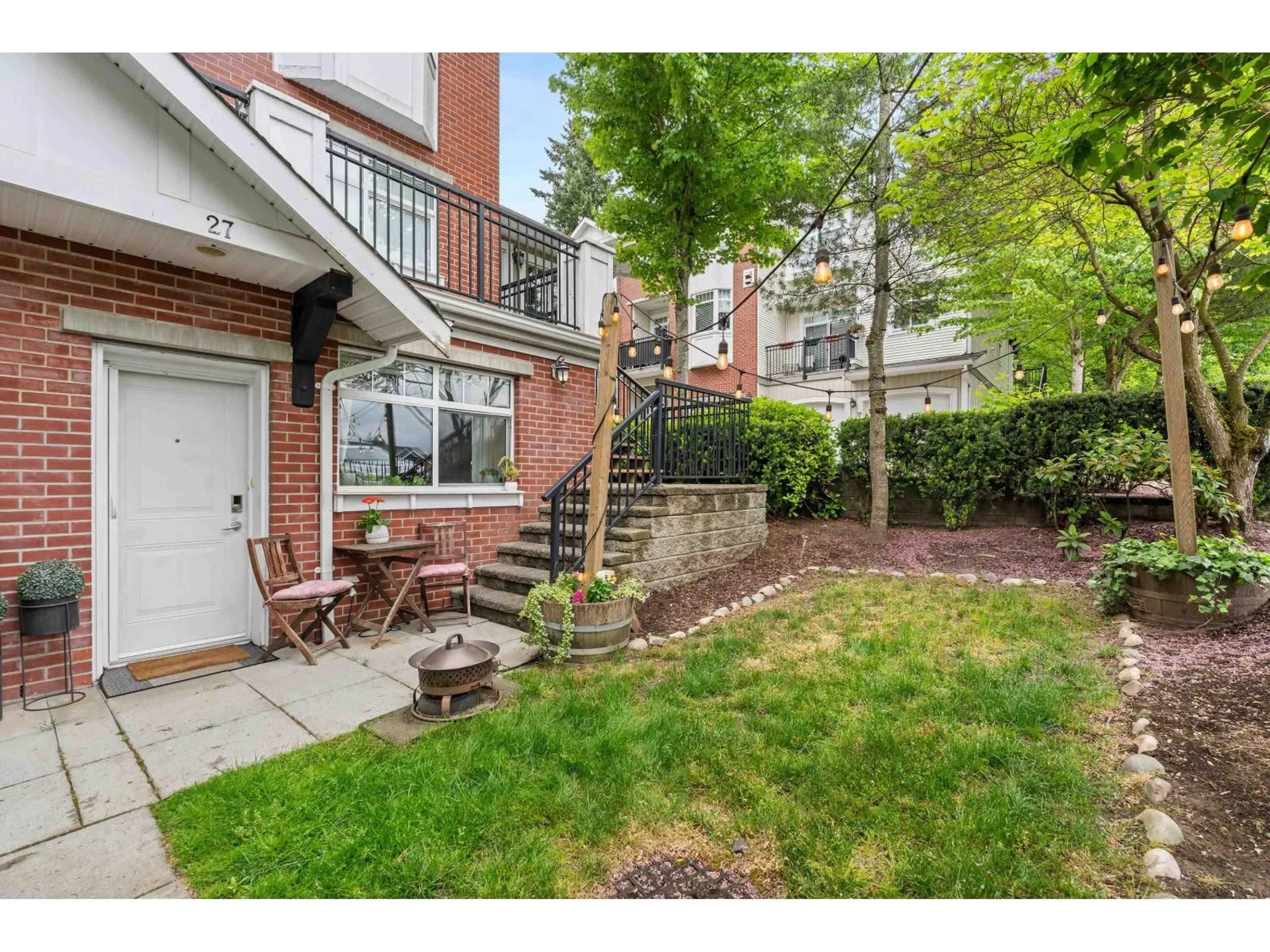 Patio, street for 27 - 19551 66 AVENUE, Surrey British Columbia V4N0Z5
