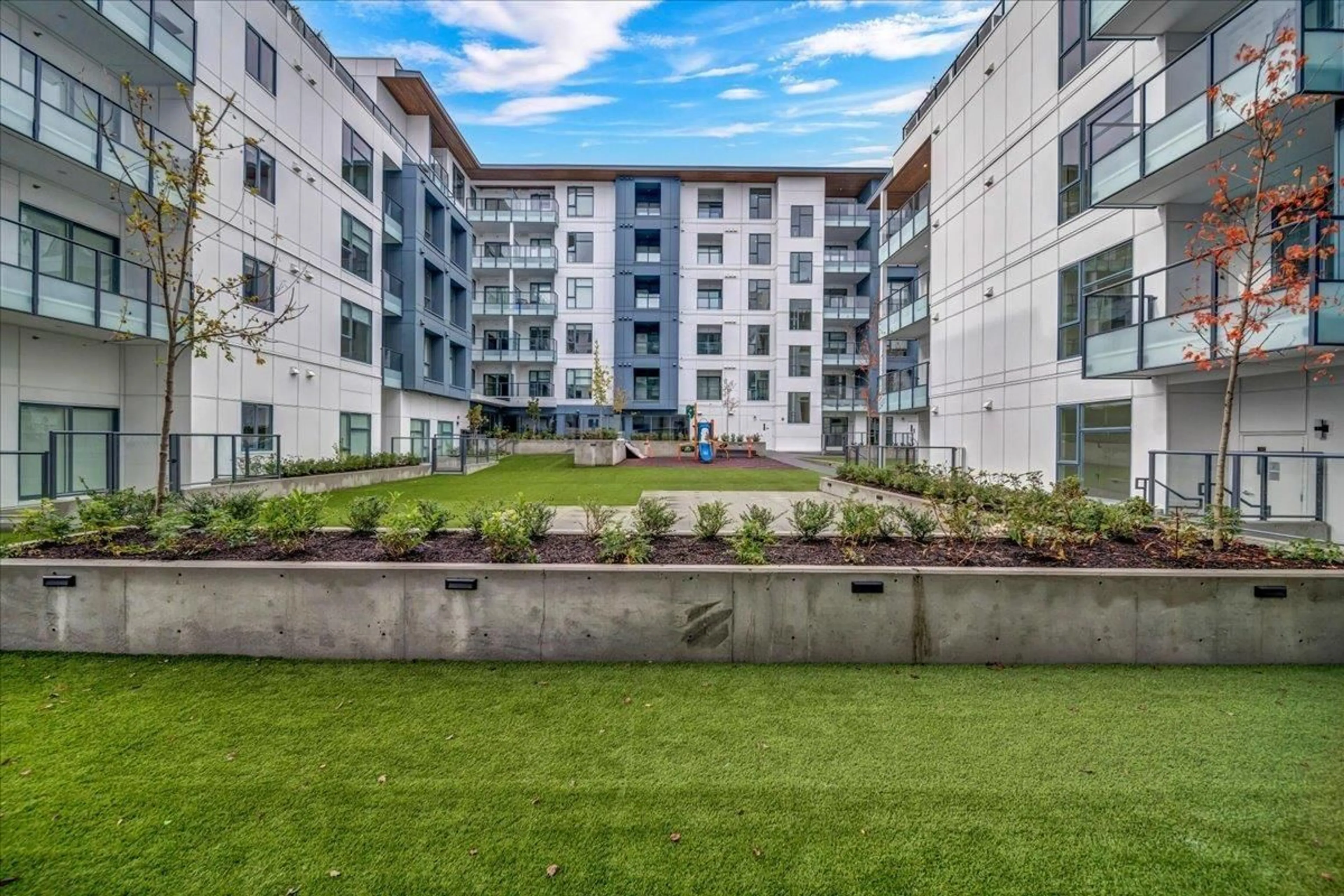 Unknown for W621 - 10828 139A STREET, Surrey British Columbia V3R0H3
