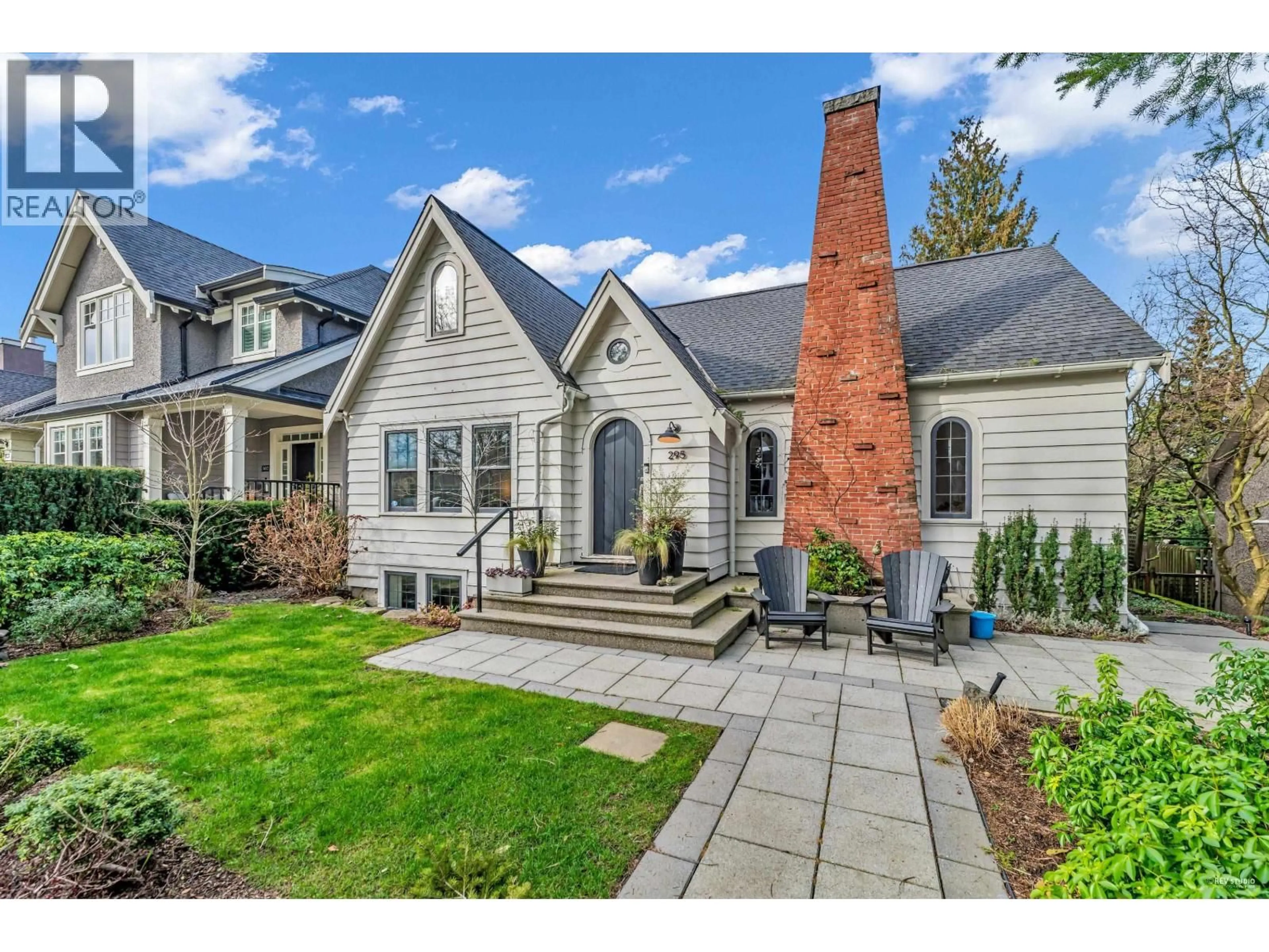 Home with brick exterior material, street for 295 23RD AVENUE, Vancouver British Columbia V5Y2H2