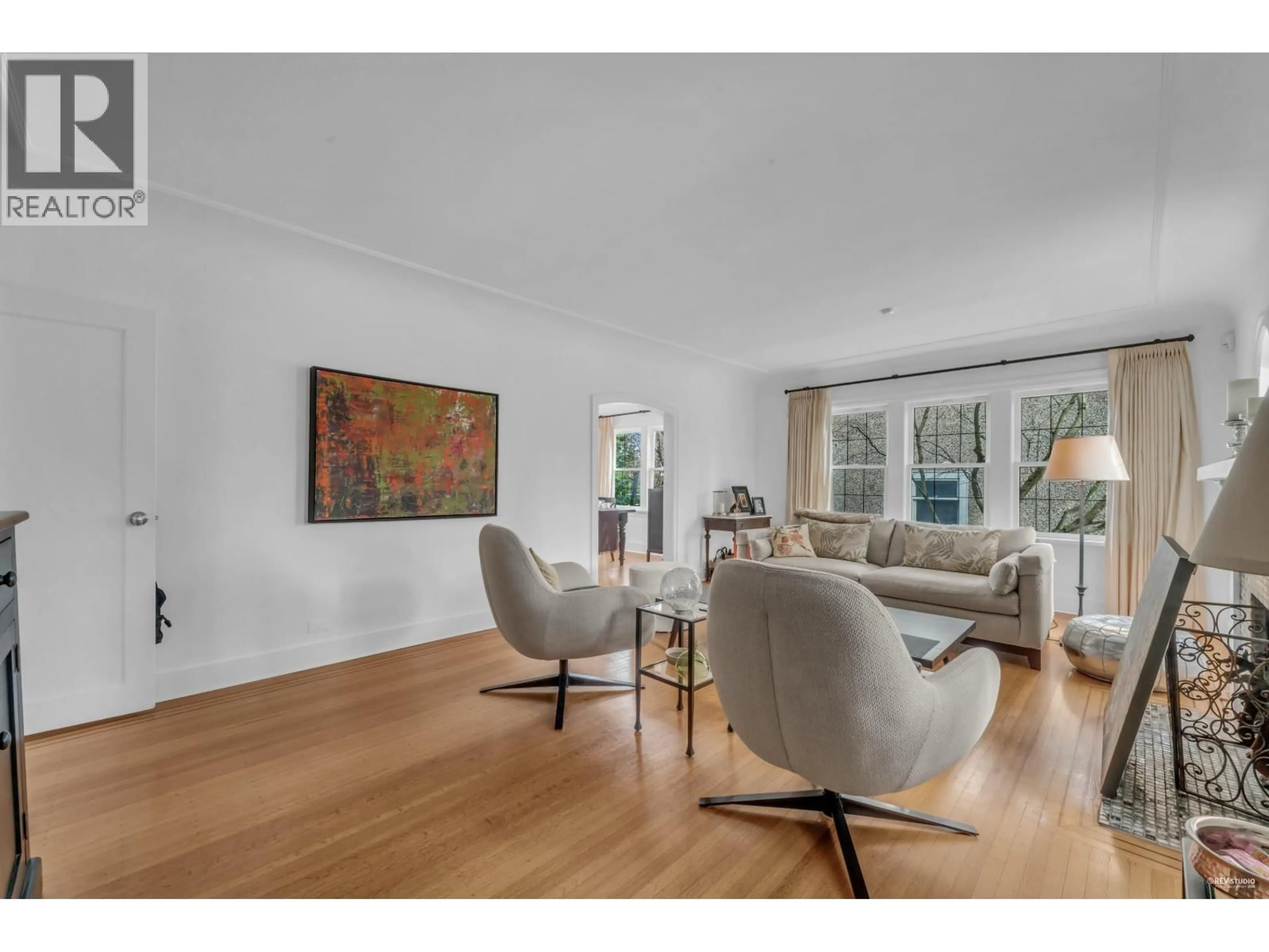 Living room with furniture, unknown for 295 23RD AVENUE, Vancouver British Columbia V5Y2H2