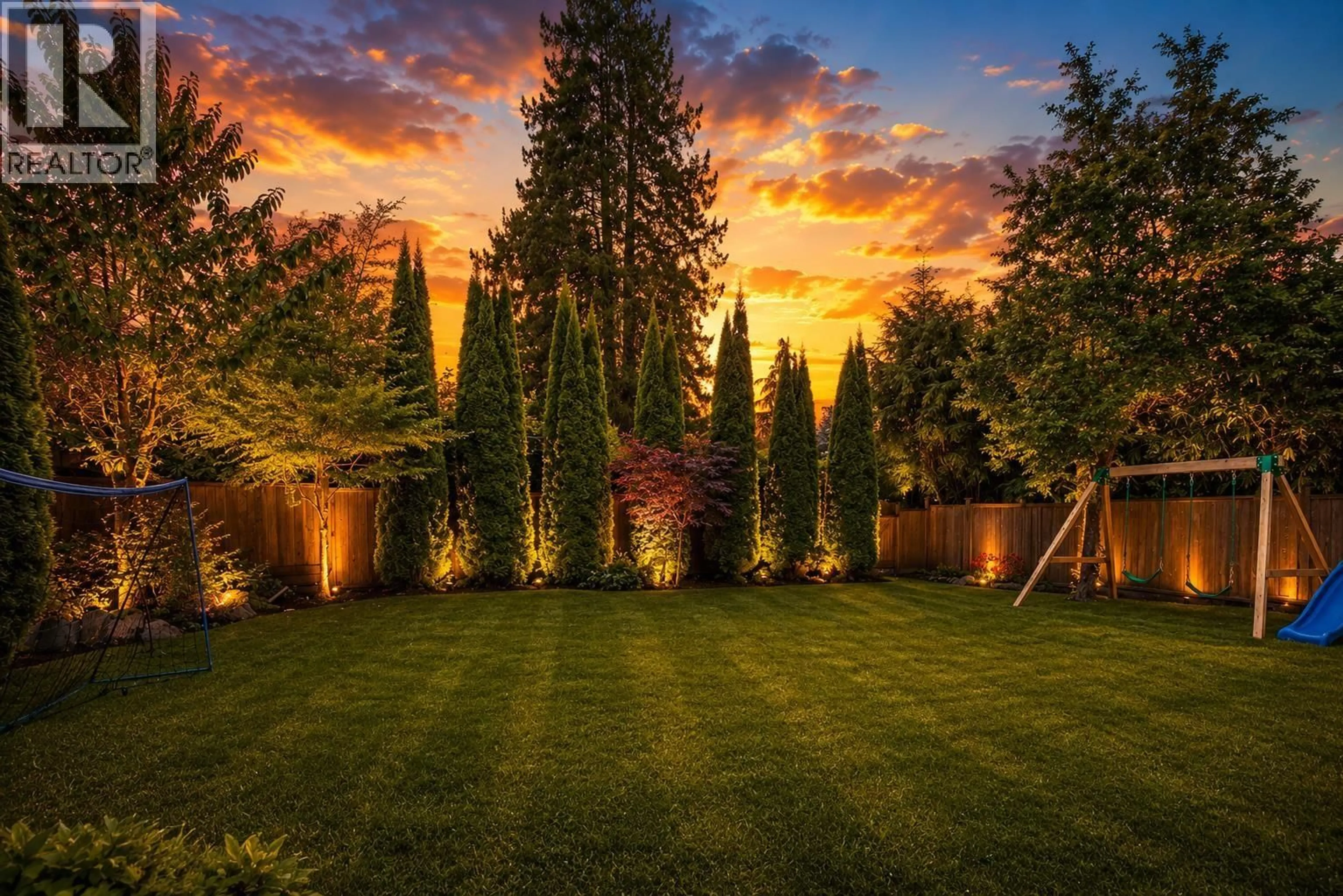 Patio, forest/trees view for 481 WINDSOR ROAD, North Vancouver British Columbia V7N2N5