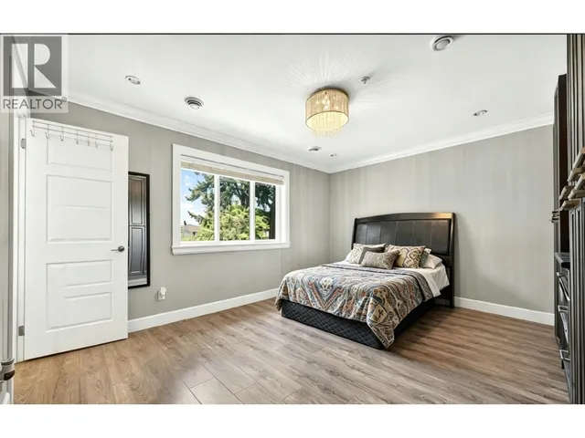 3034 KINGS AVENUE, Vancouver 5