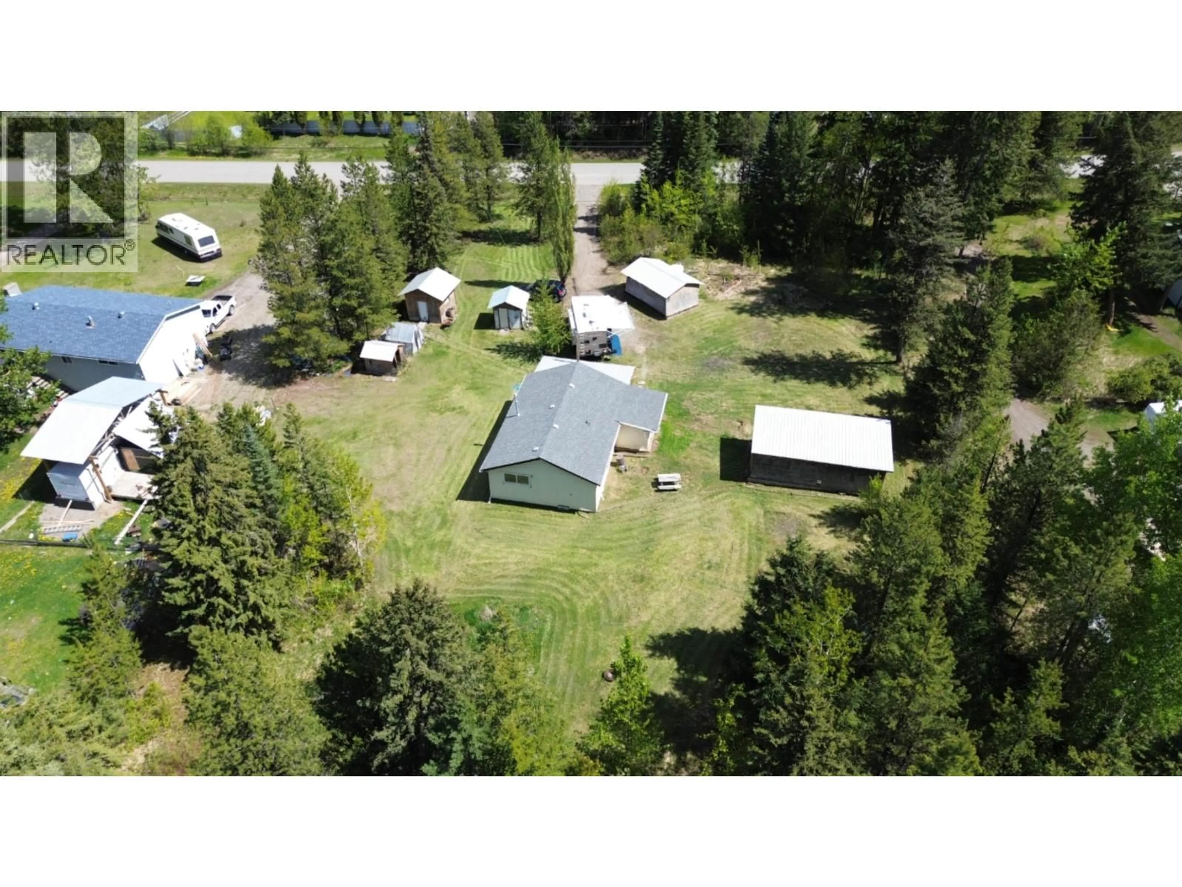 A pic from outside/outdoor area/front of a property/back of a property/a pic from drone, unknown for 3949 SCHEMENAUR ROAD, Quesnel British Columbia V2J6V1